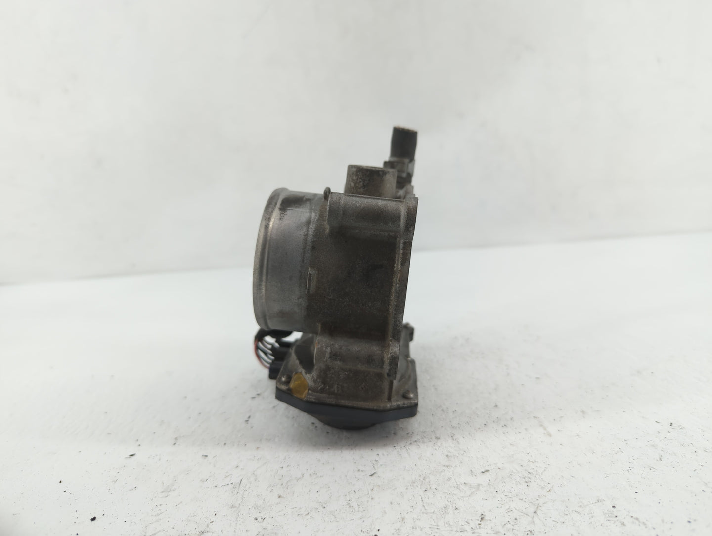 2011-2017 Subaru Forester Throttle Body P/N:16112AA380 Fits Fits 2011 2012 2013 2014 2015 2016 2017 OEM Used Auto Parts - Oe