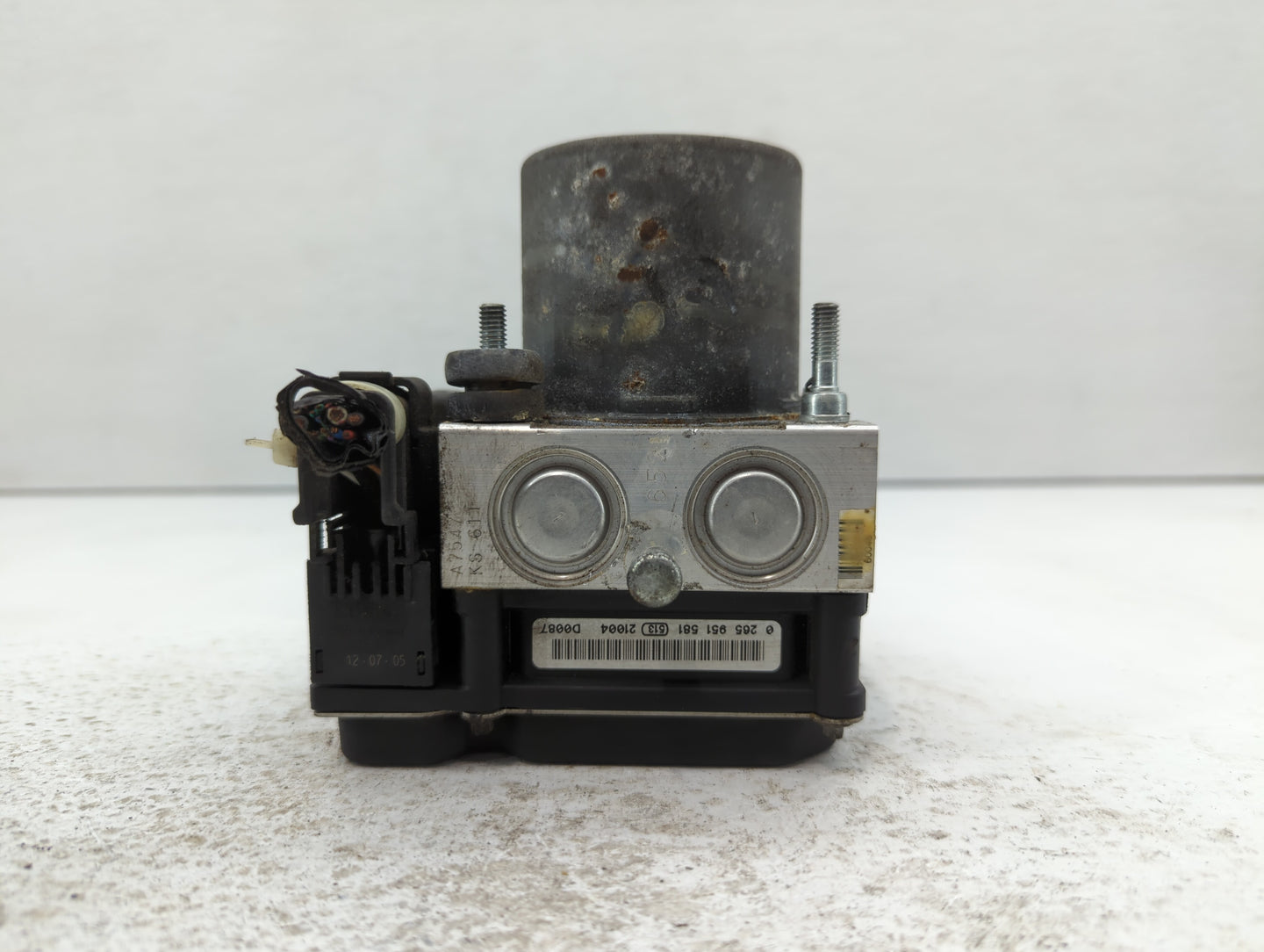 2013 Subaru Forester ABS Pump Control Module Replacement P/N:27536SC070 Fits OEM Used Auto Parts - Oemusedautoparts1.com
