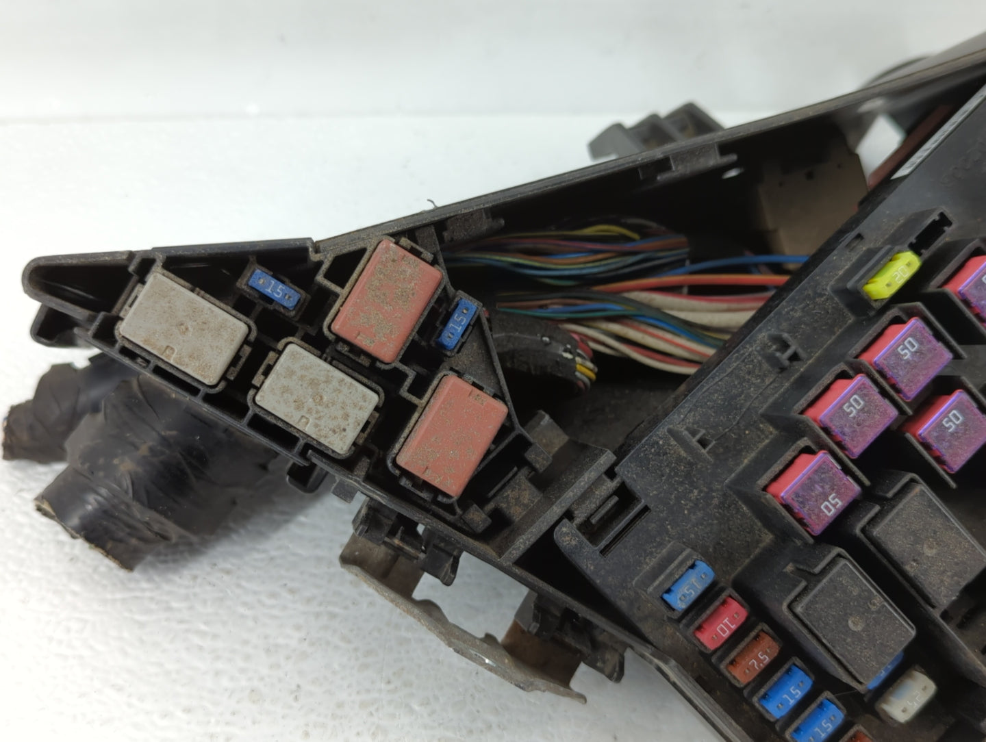 2010-2013 Subaru Forester Fusebox Fuse Box Panel Relay Module P/N:MB100200B Fits Fits 2010 2011 2012 2013 2014 OEM Used Auto