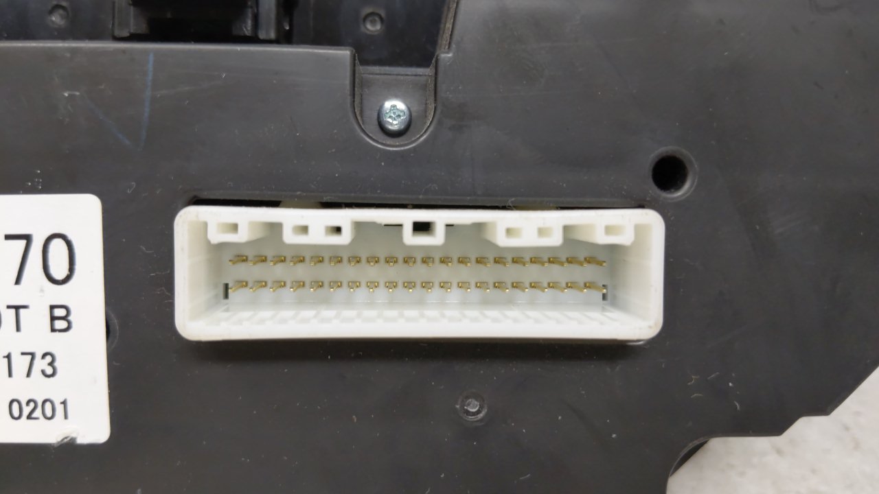 2013 Subaru Forester Climate Control Module Temperature AC/Heater Replacement P/N:72311SC270 Fits OEM Used Auto Parts - Oemu
