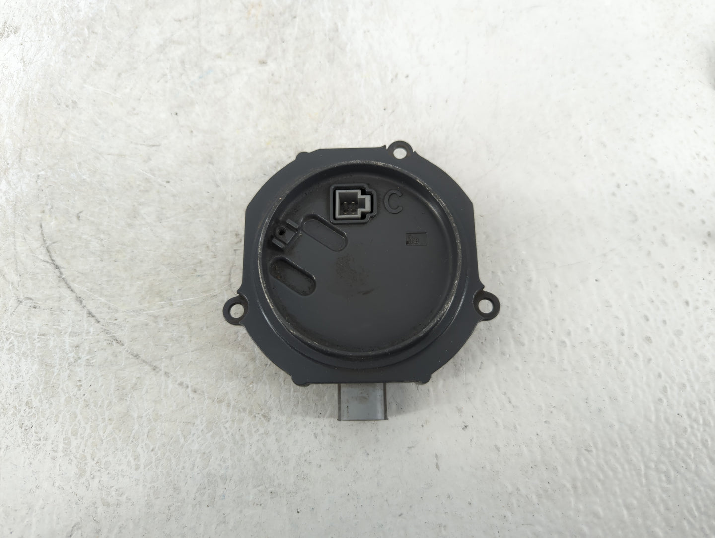 2013 Subaru Forester Headlight Ballast Head Light - Oemusedautoparts1.com
