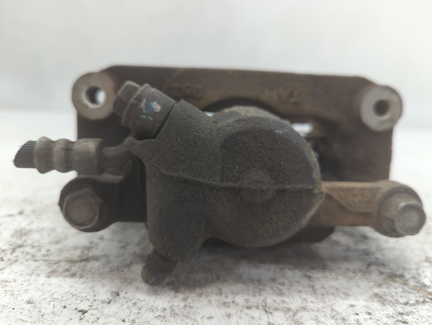 2010-2018 Subaru Forester Front Passenger Right Brake Caliper - Oemusedautoparts1.com