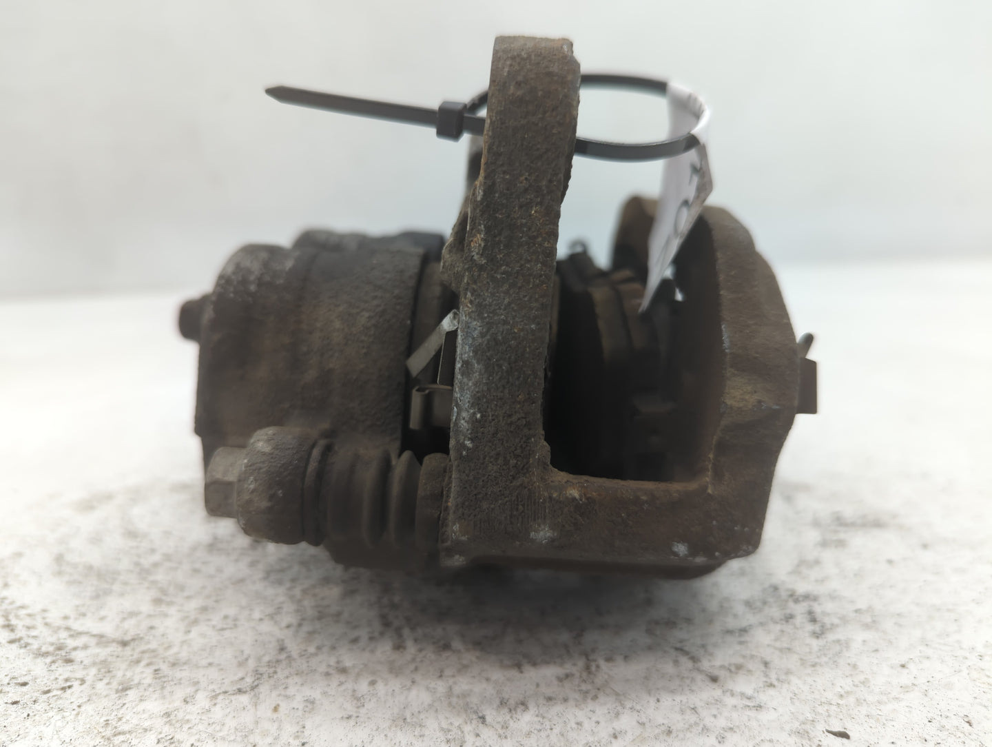 Subaru Forester Front Driver Left Brake Caliper 701403 - Oemusedautoparts1.com