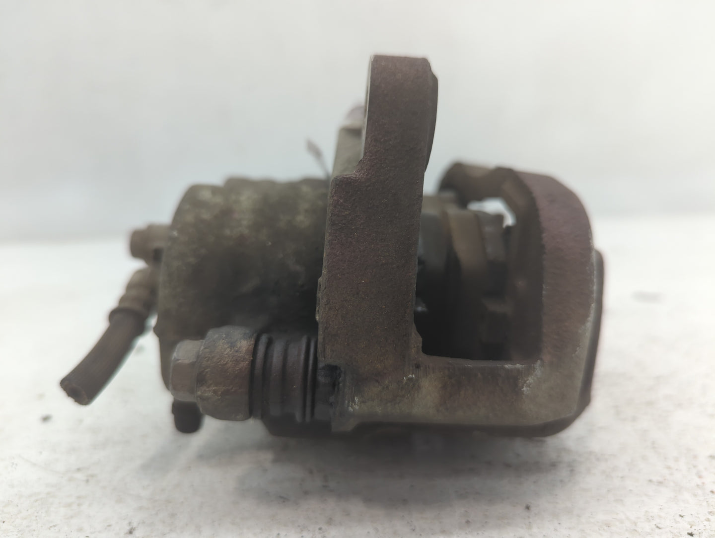 2010-2018 Subaru Forester Front Passenger Right Brake Caliper - Oemusedautoparts1.com