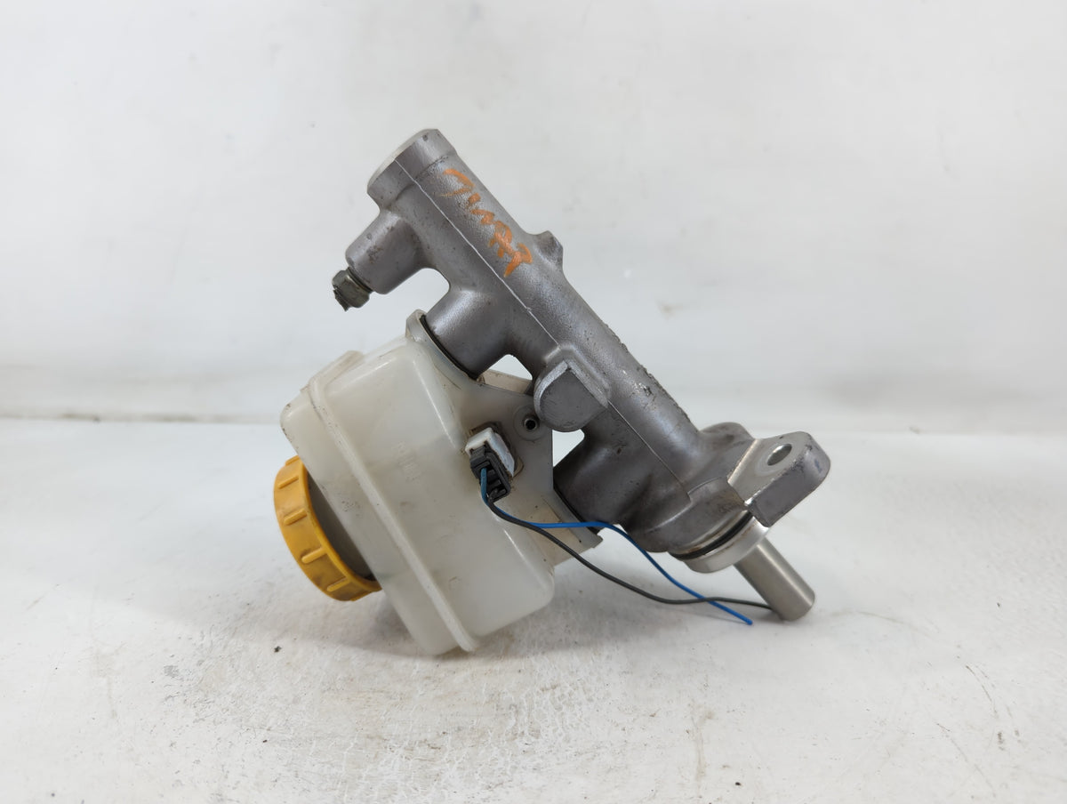 Subaru Forester Brake Master Cylinder 777674 - Oemusedautoparts1.com