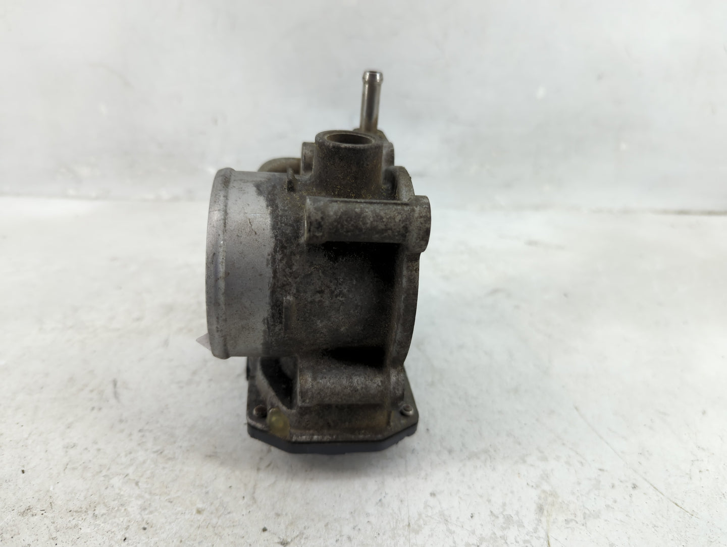 2012-2016 Subaru Impreza Throttle Body P/N:16112AA380 Fits Fits 2011 2012 2013 2014 2015 2016 2017 2018 OEM Used Auto Parts 