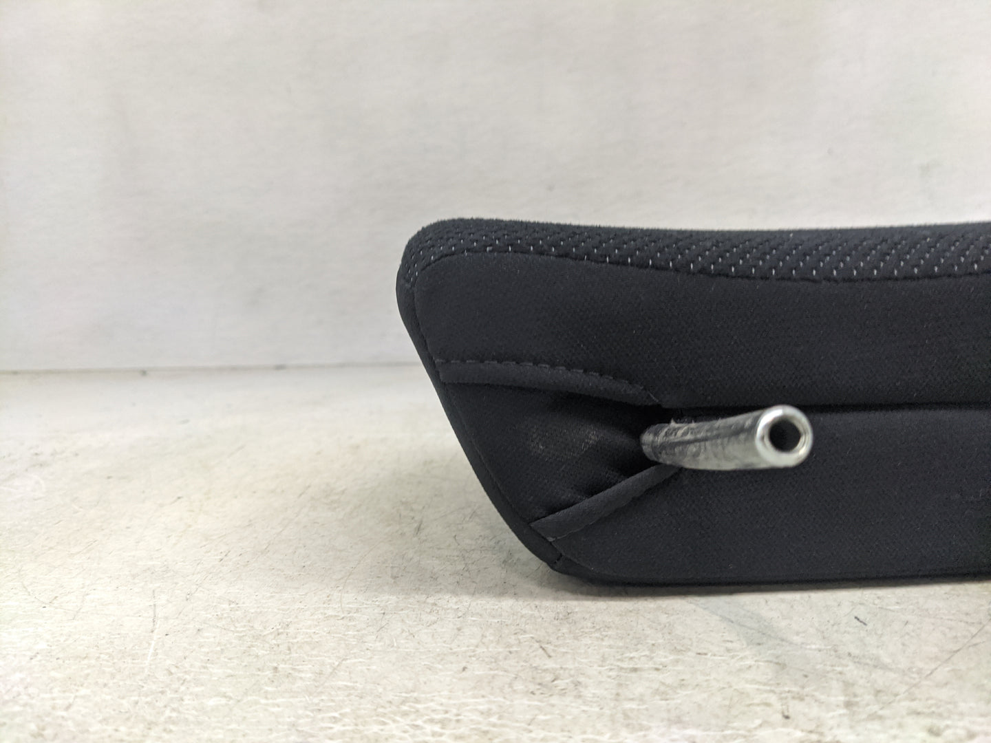 2013 Subaru Impreza Headrest Head Rest Rear Seat Fits OEM Used Auto Parts - Oemusedautoparts1.com