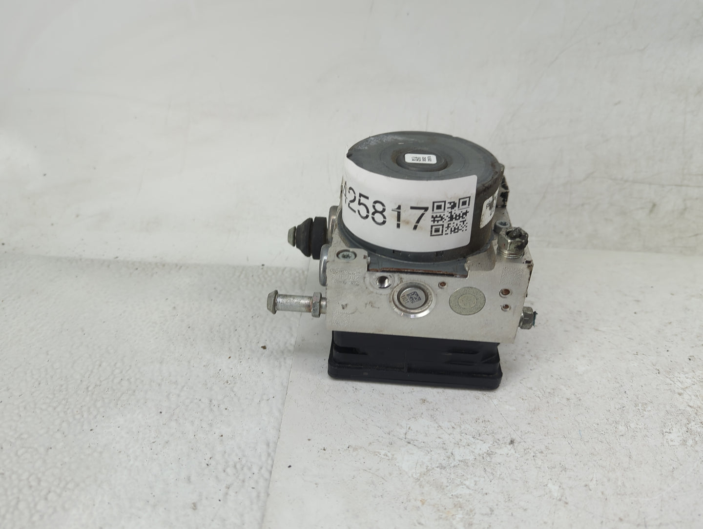 2013-2014 Subaru Impreza ABS Pump Control Module Replacement Fits Fits 2013 2014 OEM Used Auto Parts - Oemusedautoparts1.com