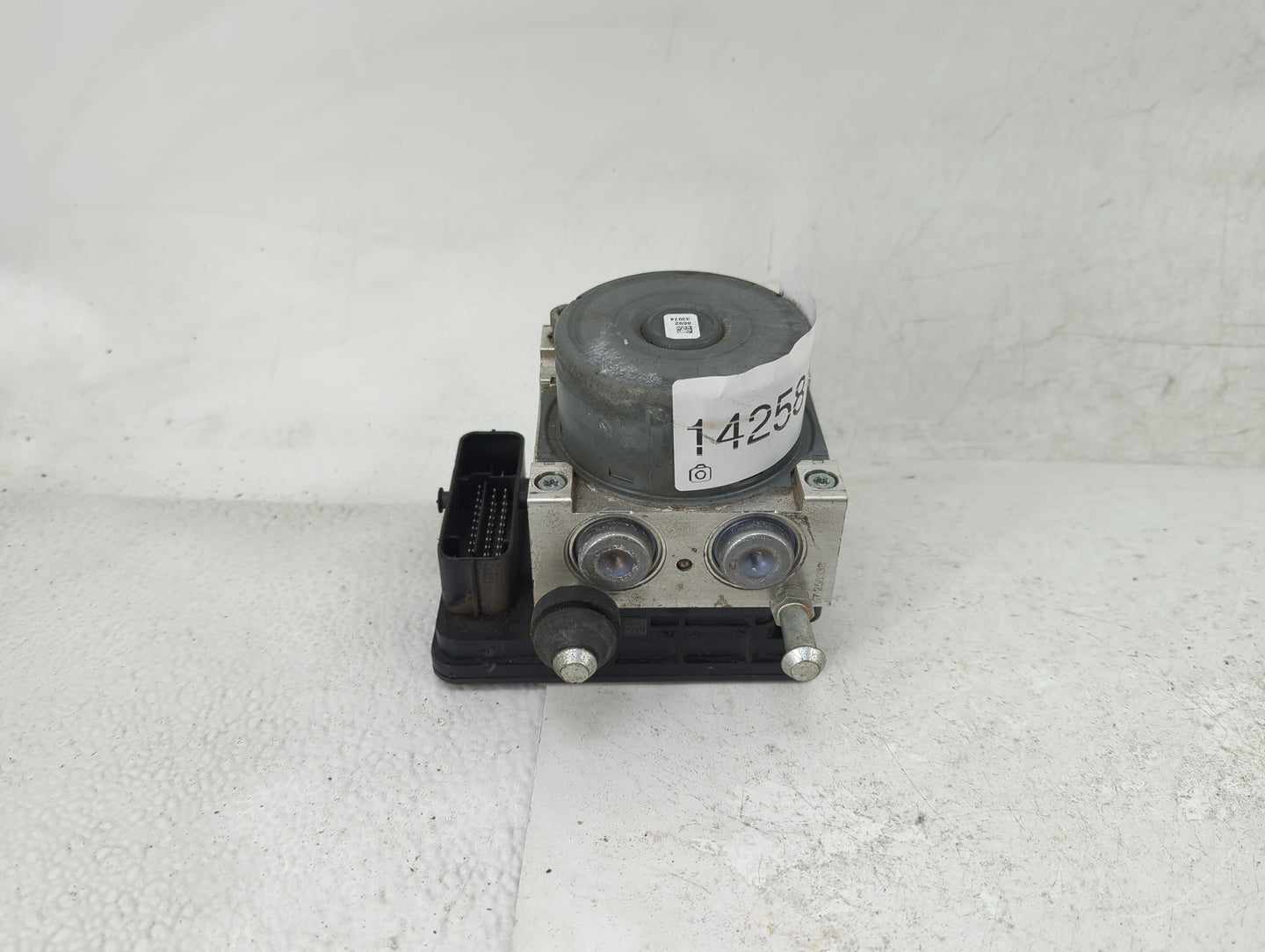 2013-2014 Subaru Impreza ABS Pump Control Module Replacement Fits Fits 2013 2014 OEM Used Auto Parts - Oemusedautoparts1.com