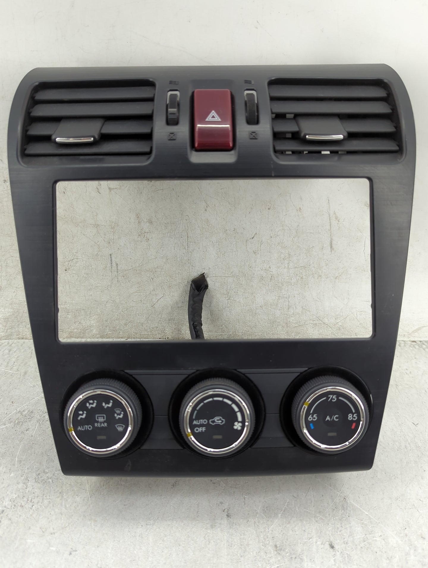 2013 Subaru Impreza Climate Control Module Temperature AC/Heater Replacement P/N:T1019814Z Fits OEM Used Auto Parts - Oemuse