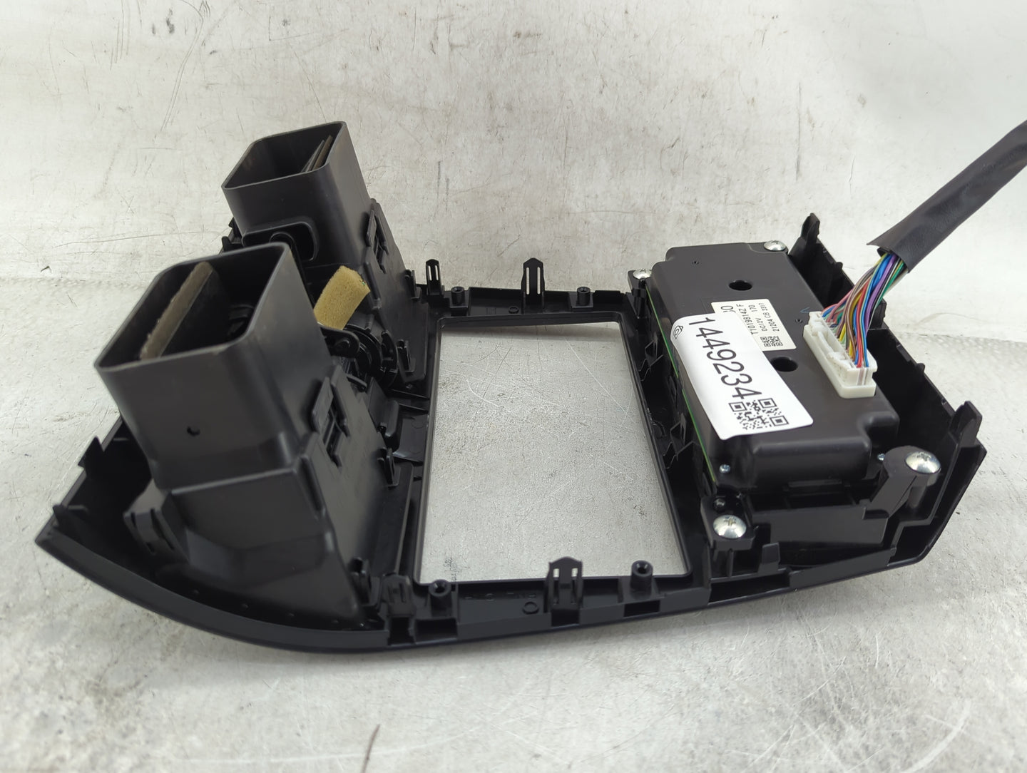 2013 Subaru Impreza Climate Control Module Temperature AC/Heater Replacement P/N:T1019814Z Fits OEM Used Auto Parts - Oemuse