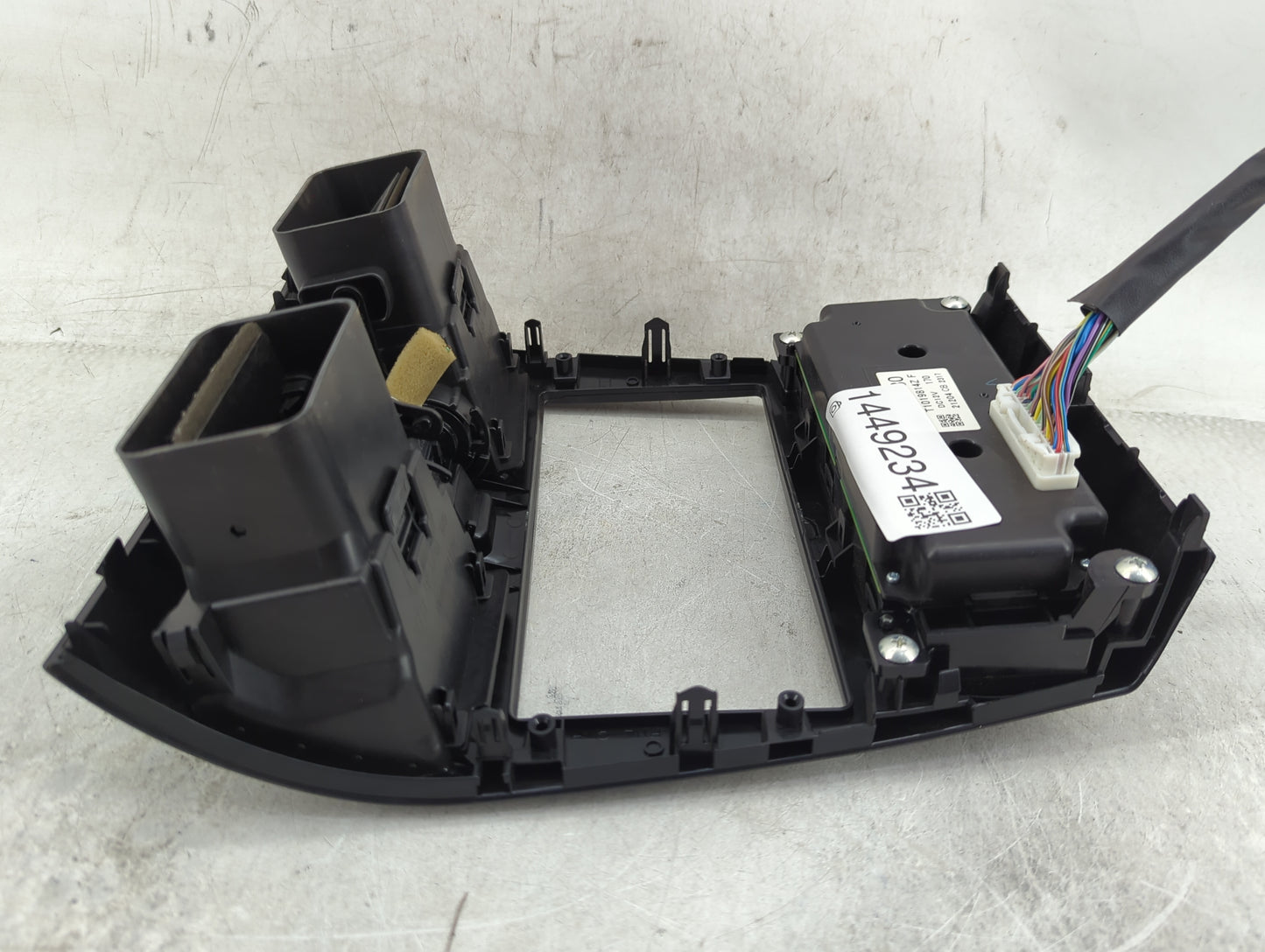 2013 Subaru Impreza Climate Control Module Temperature AC/Heater Replacement P/N:T1019814Z Fits OEM Used Auto Parts - Oemuse