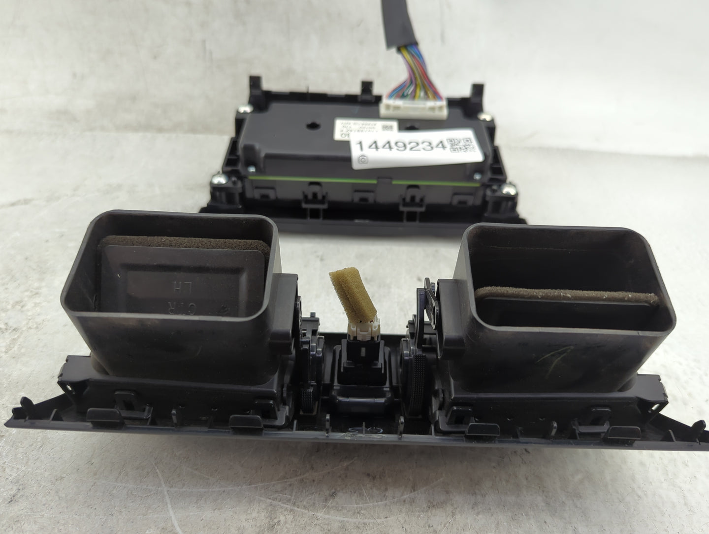 2013 Subaru Impreza Climate Control Module Temperature AC/Heater Replacement P/N:T1019814Z Fits OEM Used Auto Parts - Oemuse