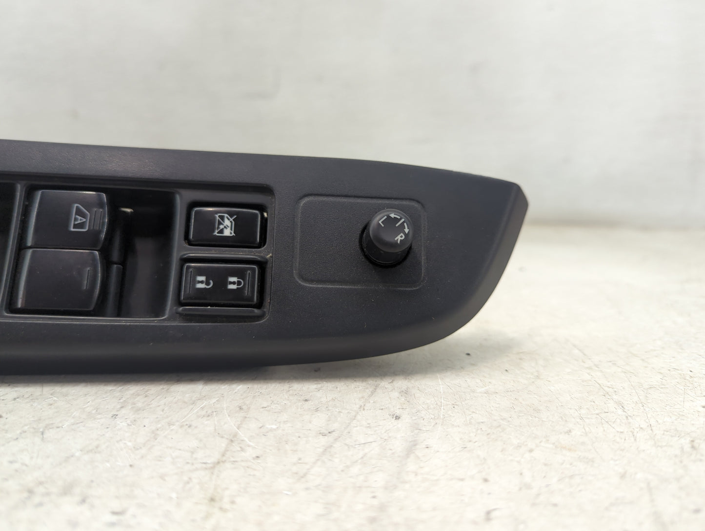 2013 Subaru Impreza Master Power Window Switch Replacement Driver Side Left P/N:83061FJ010 Fits OEM Used Auto Parts - Oemuse