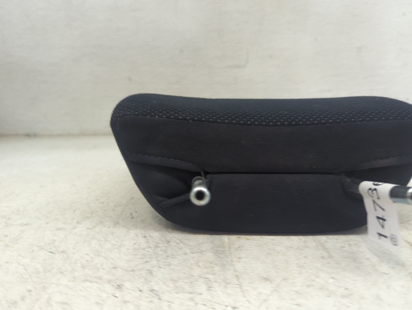 2013 Subaru Impreza Headrest Head Rest Rear Seat Fits OEM Used Auto Parts - Oemusedautoparts1.com