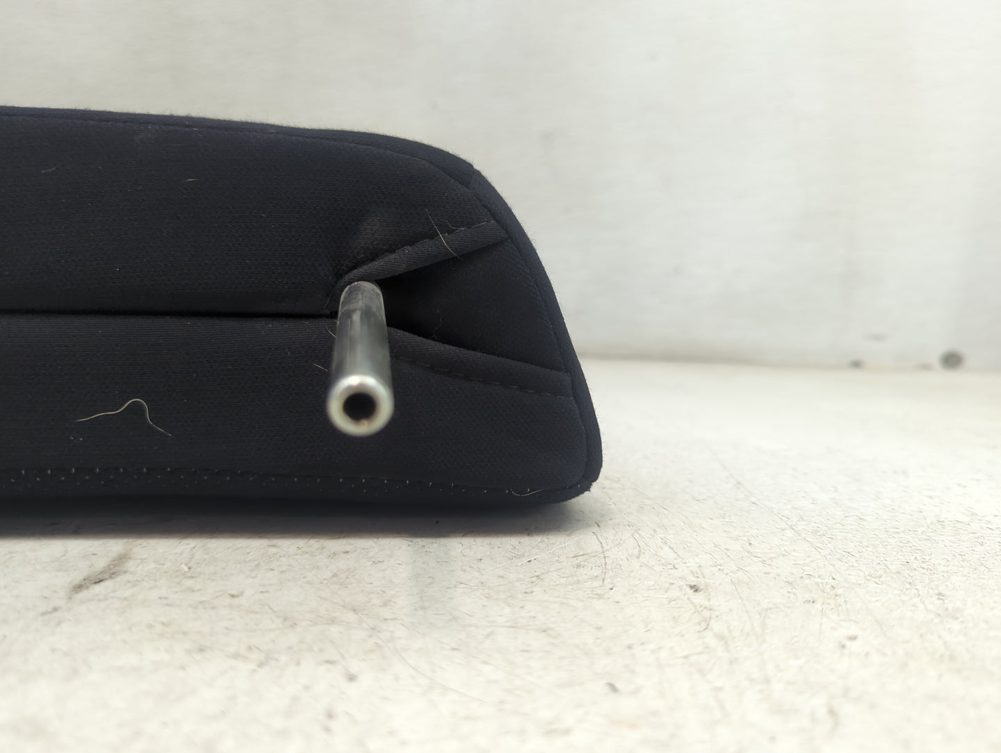 2013 Subaru Impreza Headrest Head Rest Rear Seat Fits OEM Used Auto Parts - Oemusedautoparts1.com