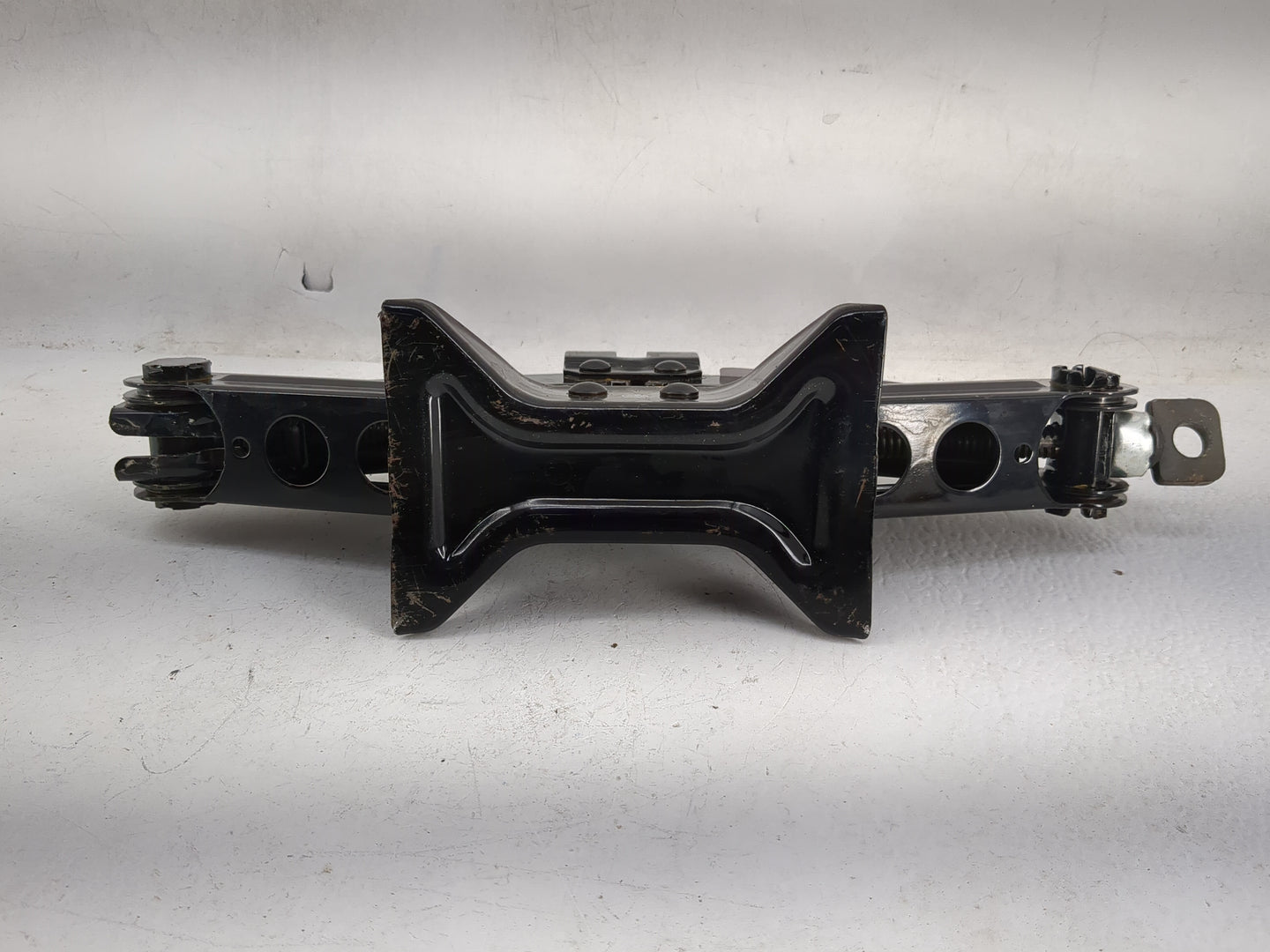2013 Subaru Impreza Spare Scissor Car Jack Black - Oemusedautoparts1.com