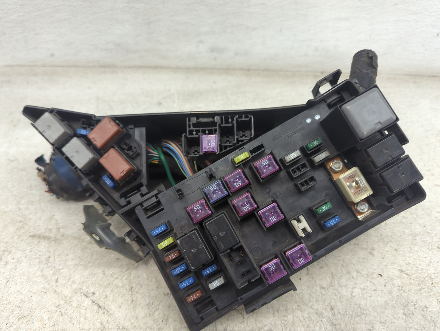 2012-2014 Subaru Impreza Fusebox Fuse Box Panel Relay Module P/N:MB1002008 Fits Fits 2012 2013 2014 OEM Used Auto Parts - Oe
