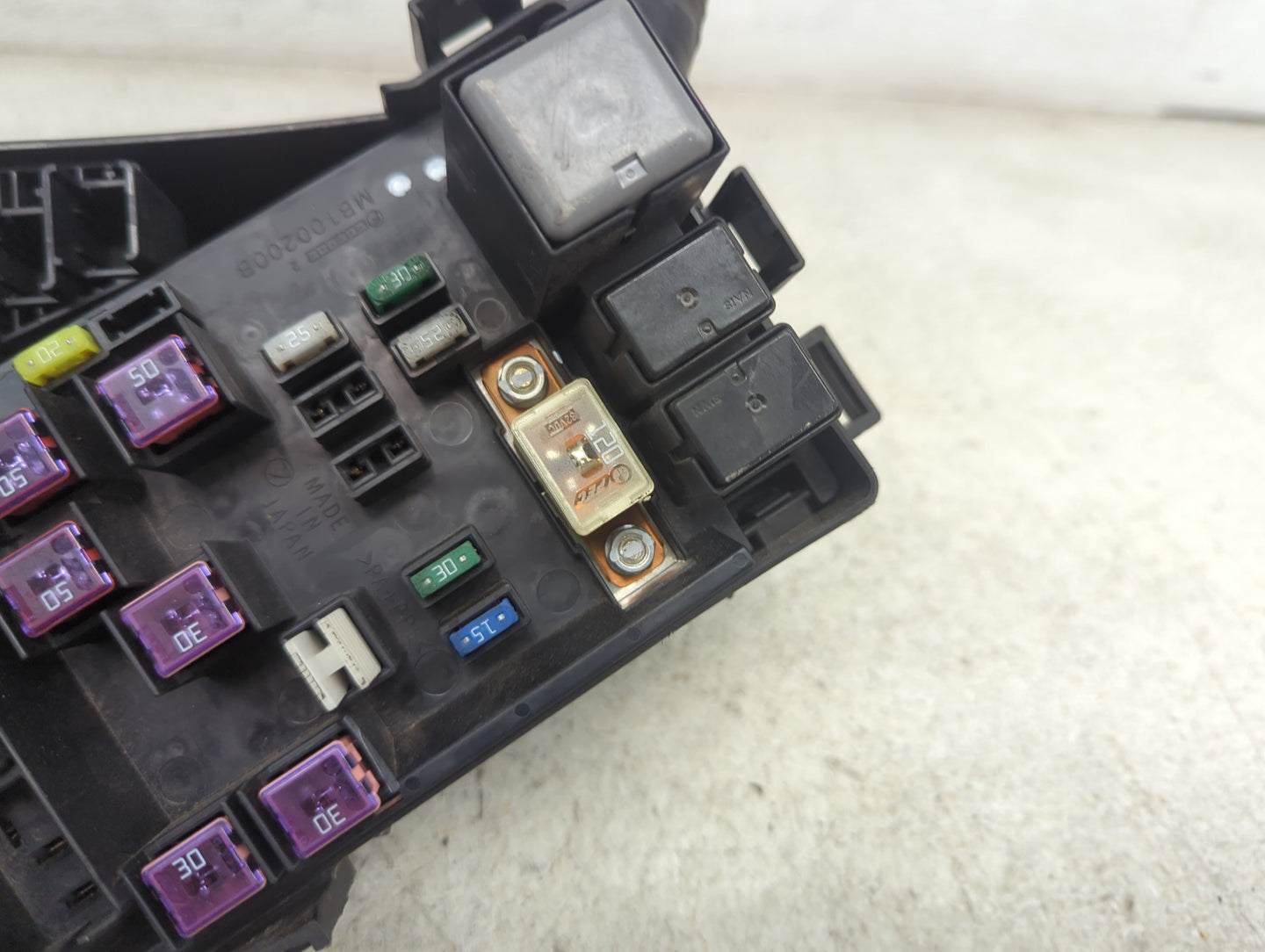 2012-2014 Subaru Impreza Fusebox Fuse Box Panel Relay Module P/N:MB1002008 Fits Fits 2012 2013 2014 OEM Used Auto Parts - Oe