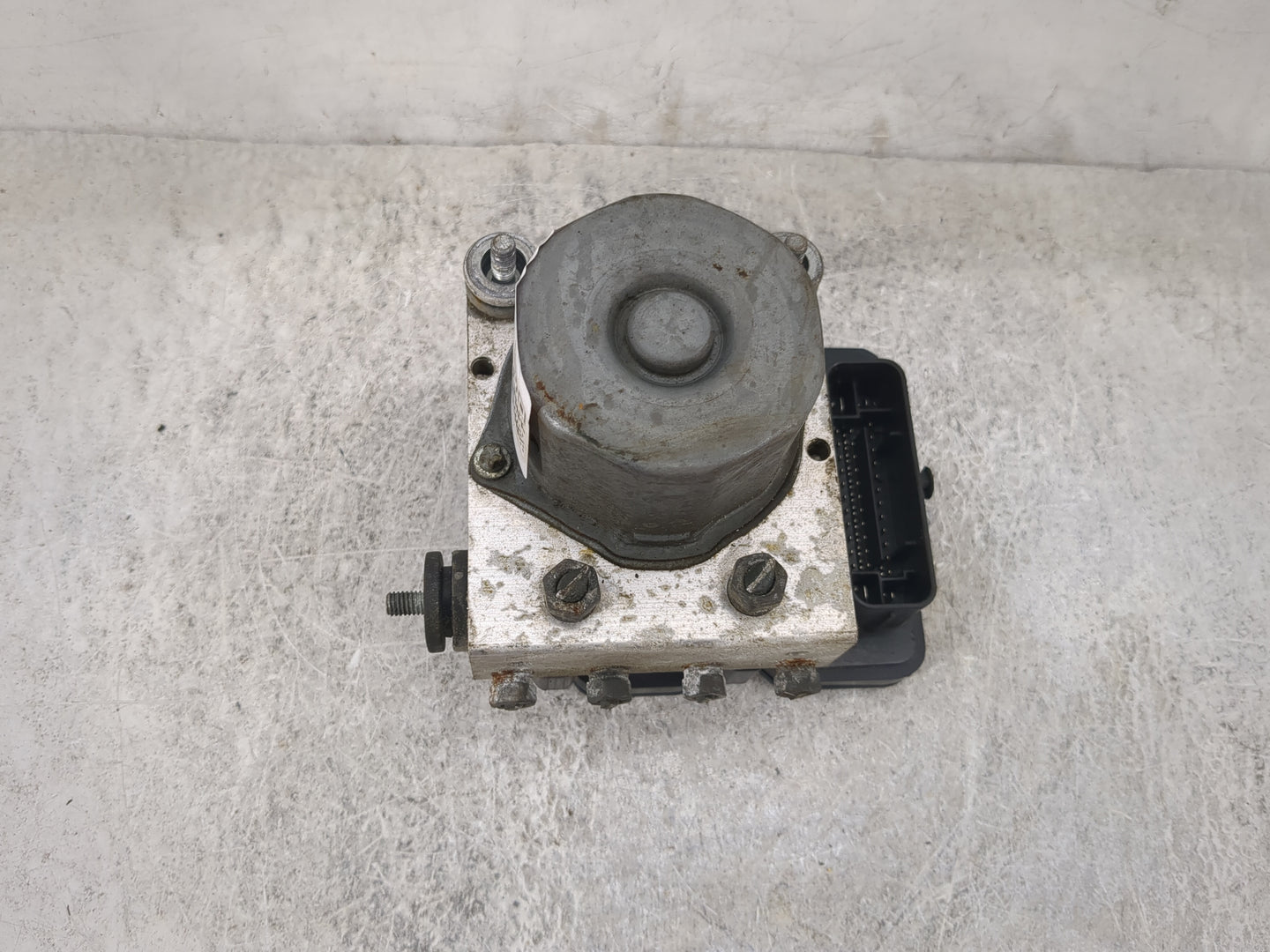 2013-2014 Subaru Impreza ABS Pump Control Module Replacement P/N:0265247845 0265956058, 621B930, 57536FJ190 Fits Fits 2013 2