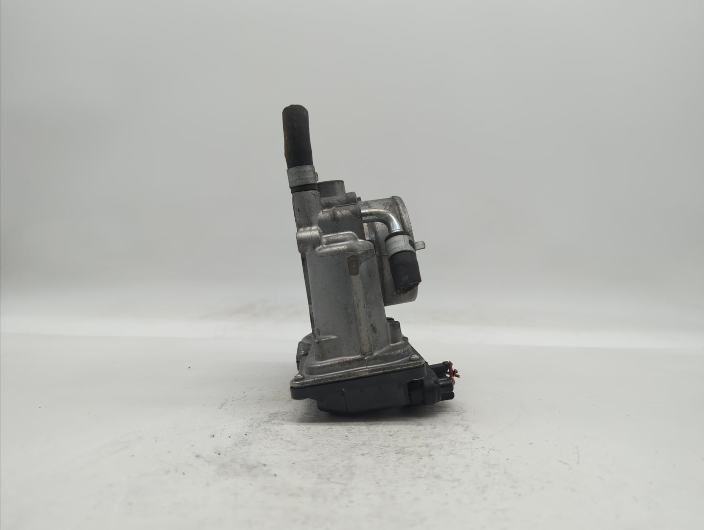 2012-2016 Subaru Impreza Throttle Body P/N:16112AA380 Fits Fits 2011 2012 2013 2014 2015 2016 2017 OEM Used Auto Parts - Oem