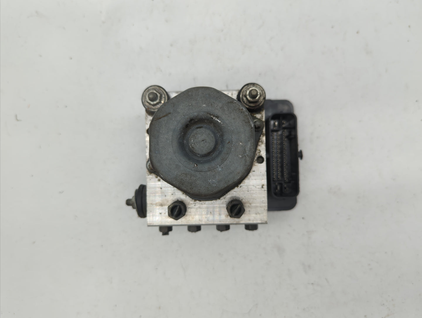 2013-2014 Subaru Impreza ABS Pump Control Module Replacement P/N:27536F J190 Fits Fits 2013 2014 OEM Used Auto Parts - Oemus