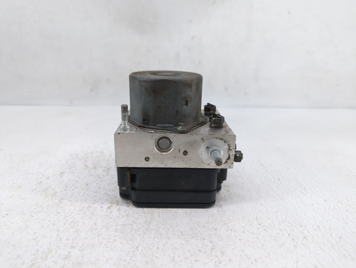 2013-2014 Subaru Impreza ABS Pump Control Module Replacement P/N:27536FJ190 Fits Fits 2013 2014 OEM Used Auto Parts - Oemuse