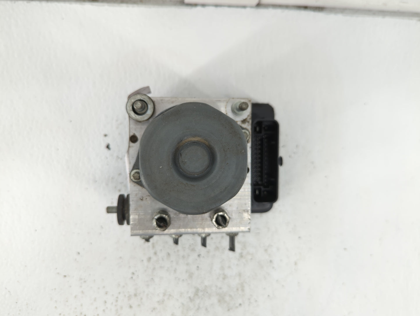 2013-2014 Subaru Impreza ABS Pump Control Module Replacement P/N:27536FJ190 Fits Fits 2013 2014 OEM Used Auto Parts - Oemuse