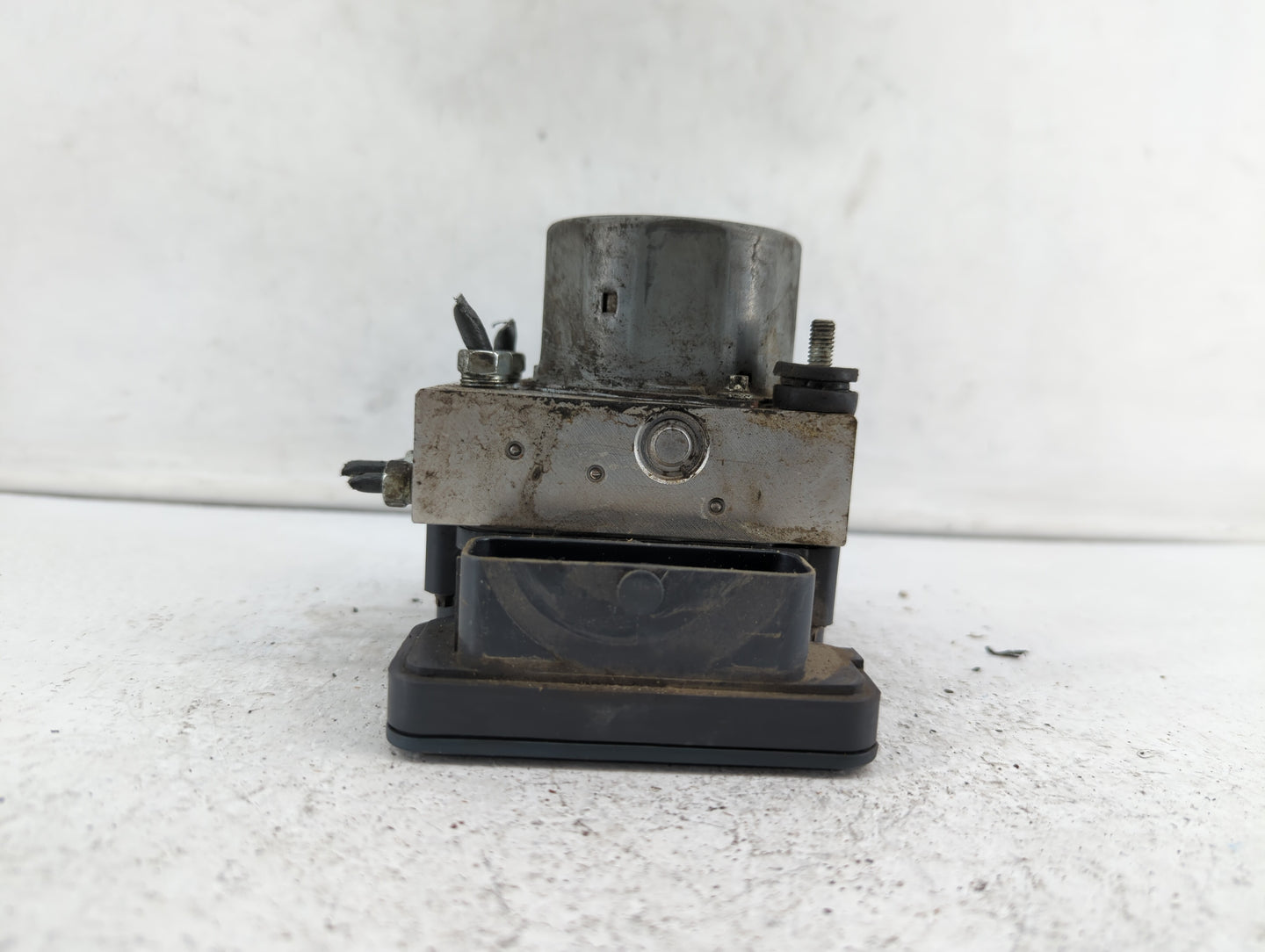 2013-2014 Subaru Impreza ABS Pump Control Module Replacement P/N:27536FJ190 Fits Fits 2013 2014 OEM Used Auto Parts - Oemuse
