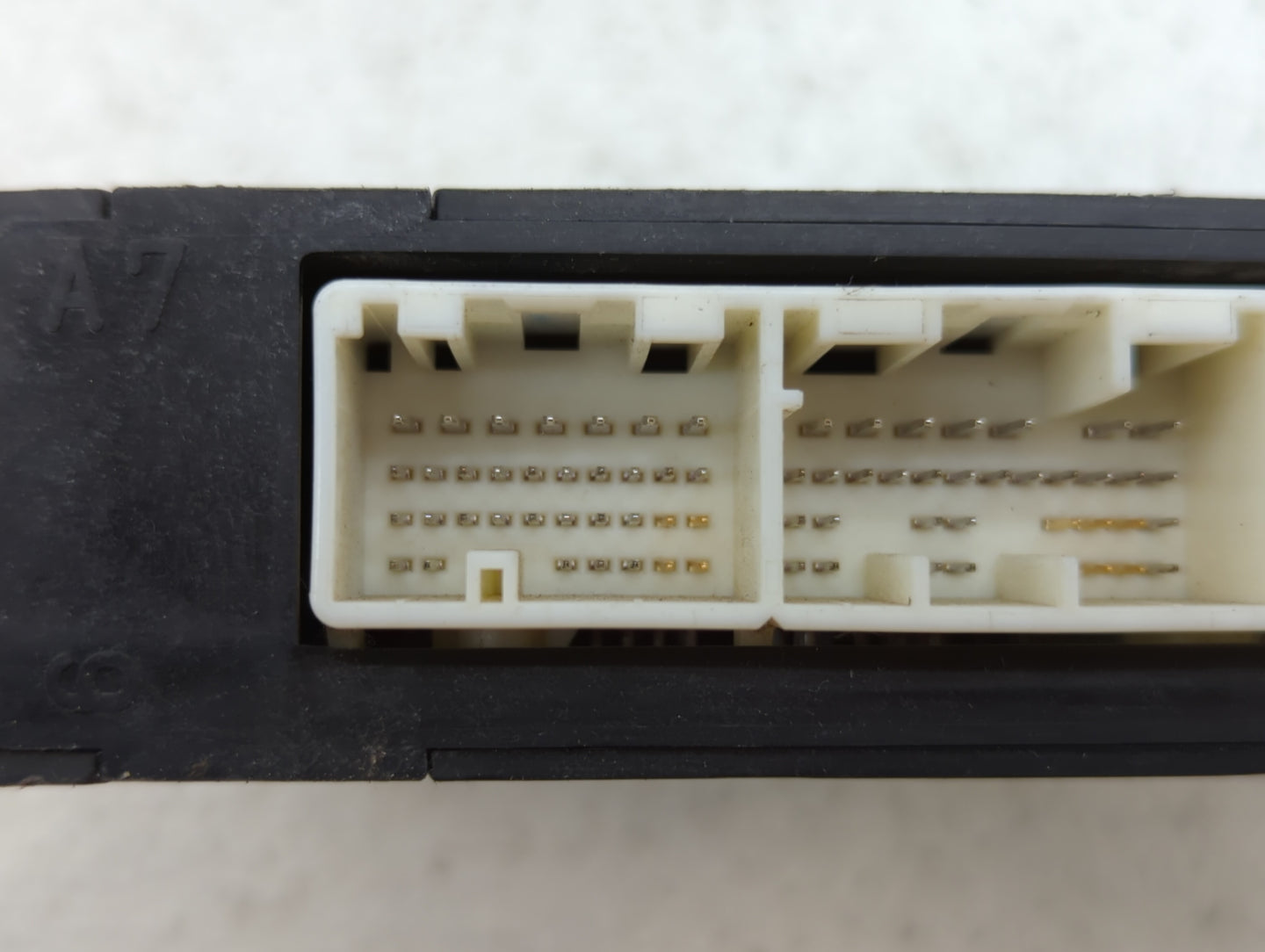 2013 Subaru Impreza PCM Engine Control Computer ECU ECM PCU OEM P/N:22765AE760 22765AE761 Fits OEM Used Auto Parts - Oemused