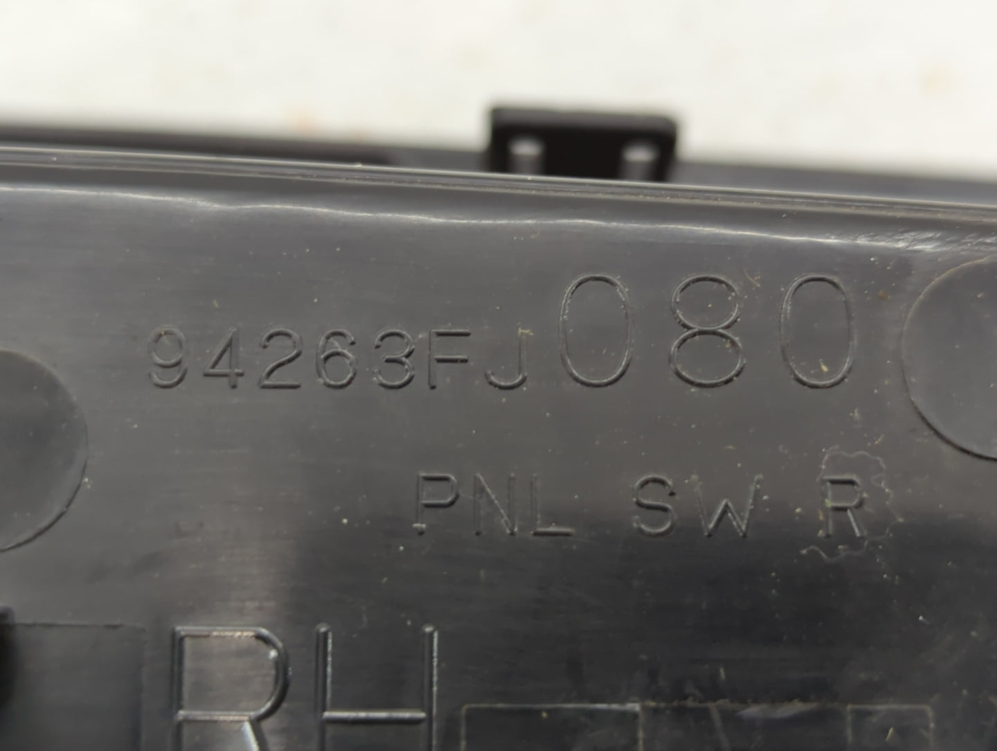 2013 Subaru Impreza Passenger Right Power Window Switch - Oemusedautoparts1.com
