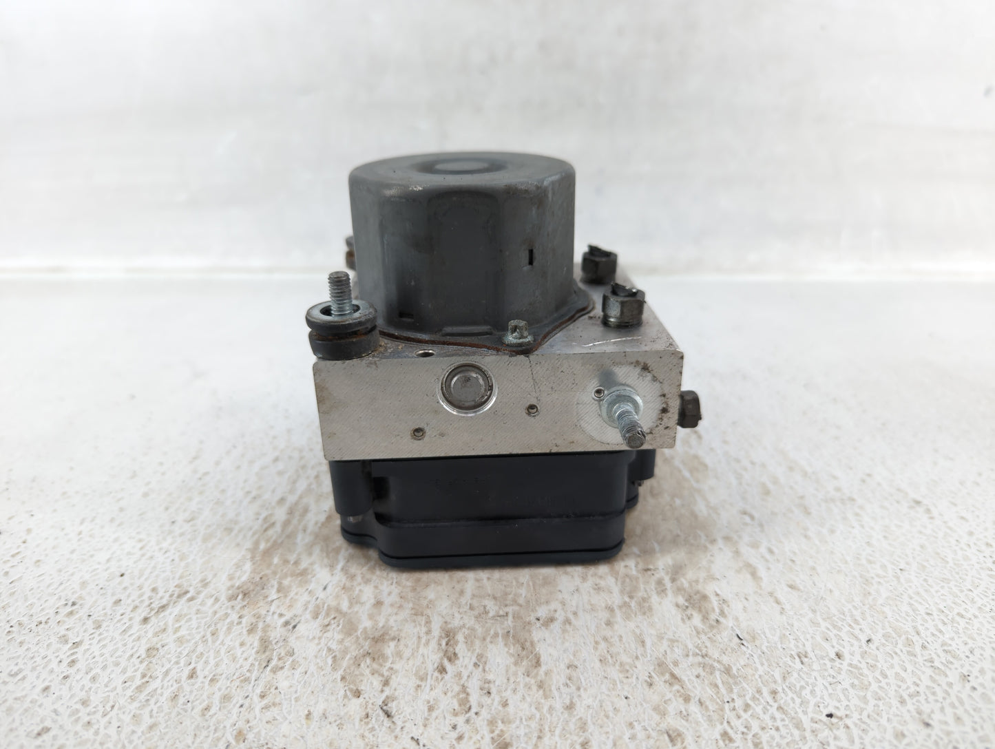 2013-2014 Subaru Impreza ABS Pump Control Module Replacement P/N:27536FJ190 Fits Fits 2013 2014 OEM Used Auto Parts - Oemuse