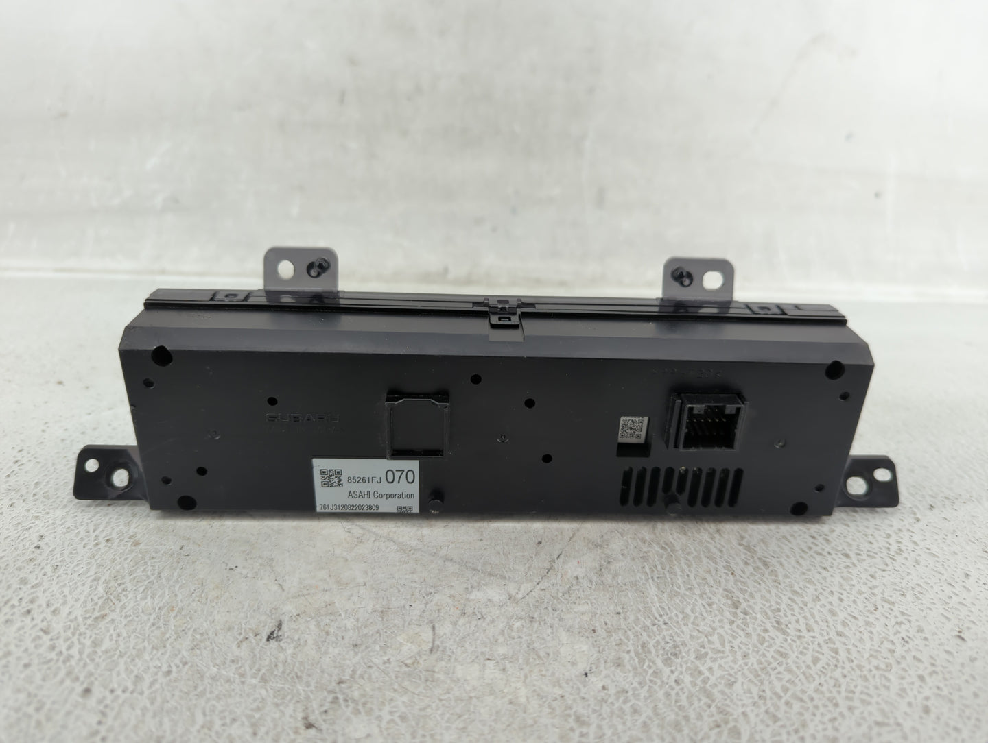 2013 Subaru Impreza Radio AM FM Cd Player Receiver Replacement P/N:85261FJ070 Fits OEM Used Auto Parts - Oemusedautoparts1.c