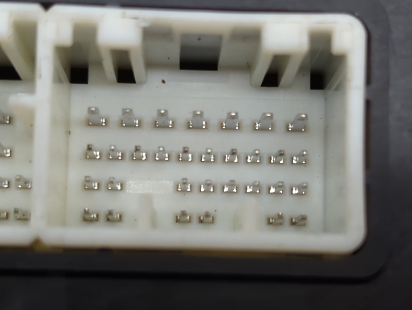 2013-2013 Subaru Impreza Chassis Control Module Ccm Bcm Body Control - Oemusedautoparts1.com