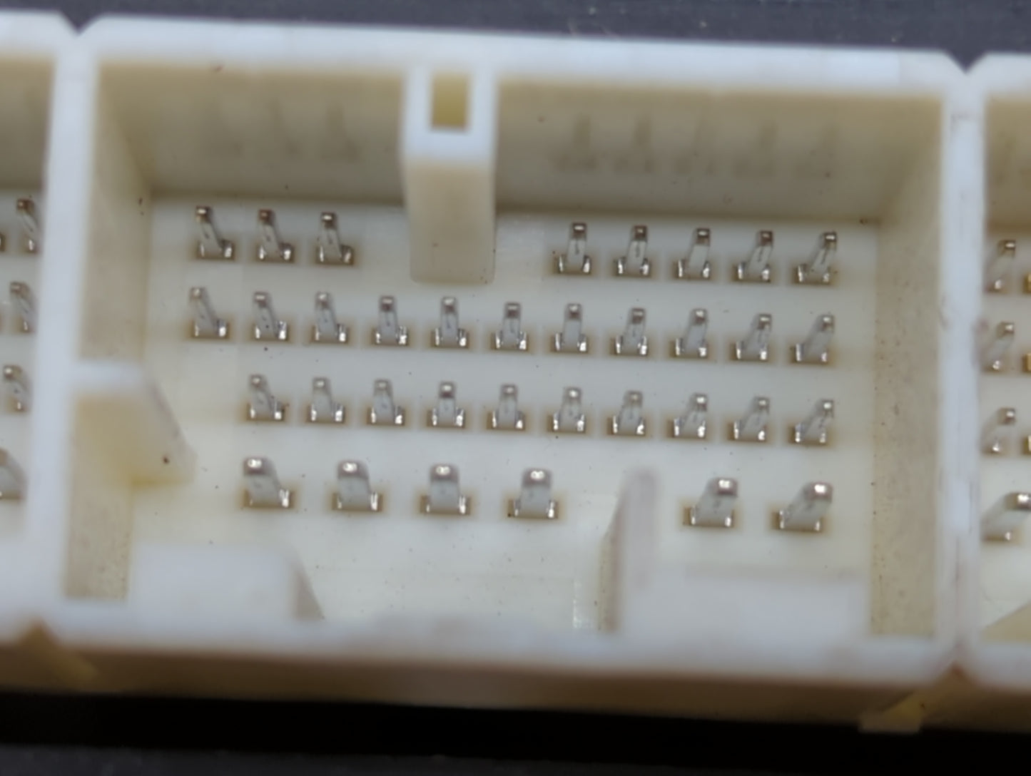 2013 Subaru Impreza PCM Engine Control Computer ECU ECM PCU OEM P/N:22765AE761 22765AE760 Fits OEM Used Auto Parts - Oemused