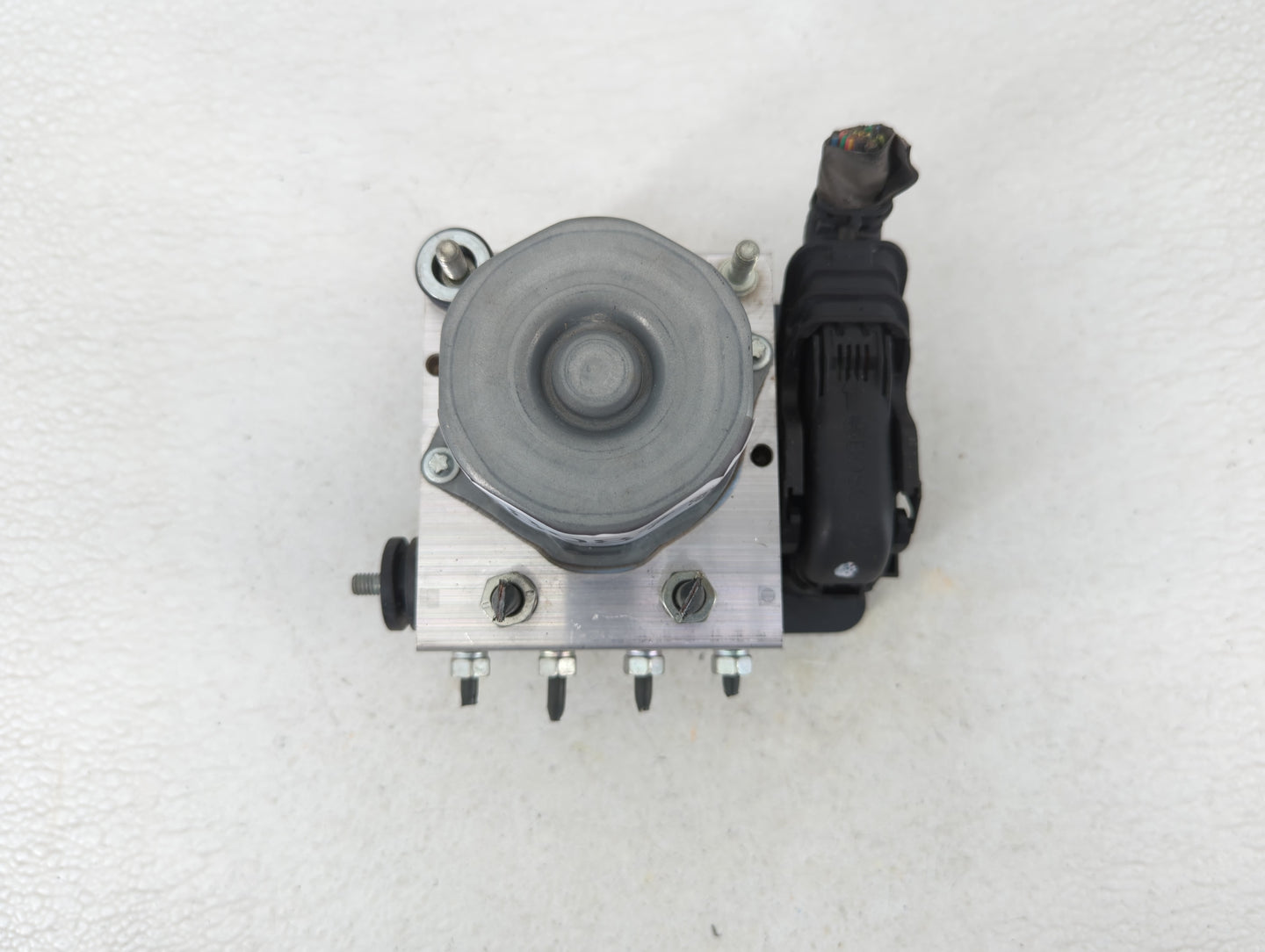 2013-2014 Subaru Impreza ABS Pump Control Module Replacement P/N:27536FJ190 Fits Fits 2013 2014 OEM Used Auto Parts - Oemuse