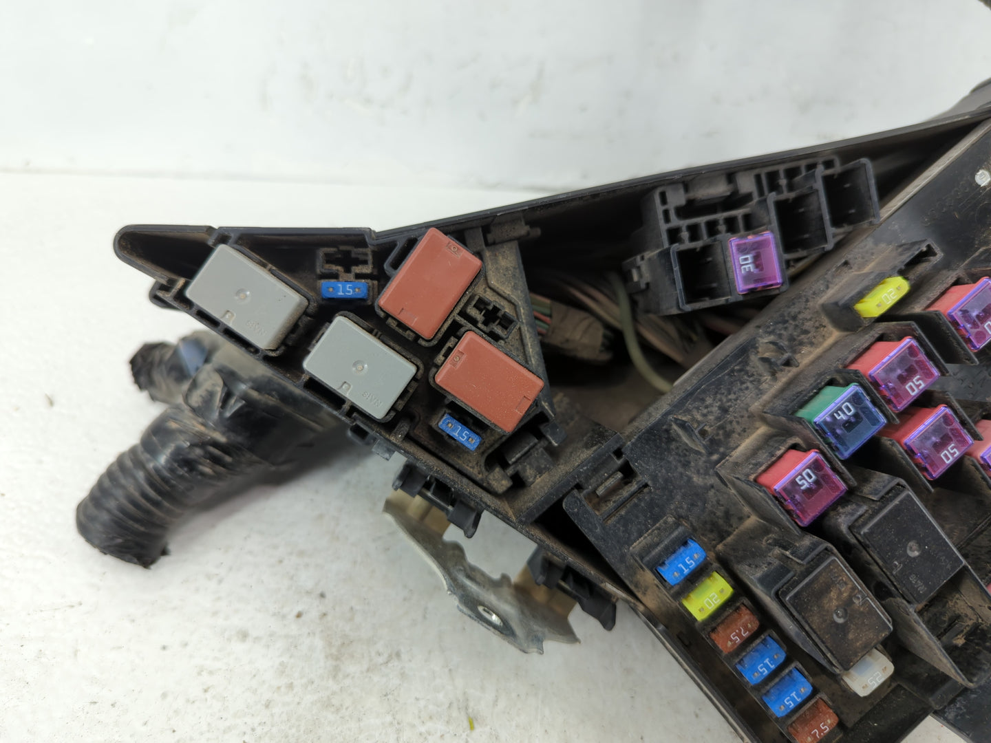 2012-2014 Subaru Impreza Fusebox Fuse Box Panel Relay Module P/N:MB503604B Fits Fits 2012 2013 2014 OEM Used Auto Parts - Oe