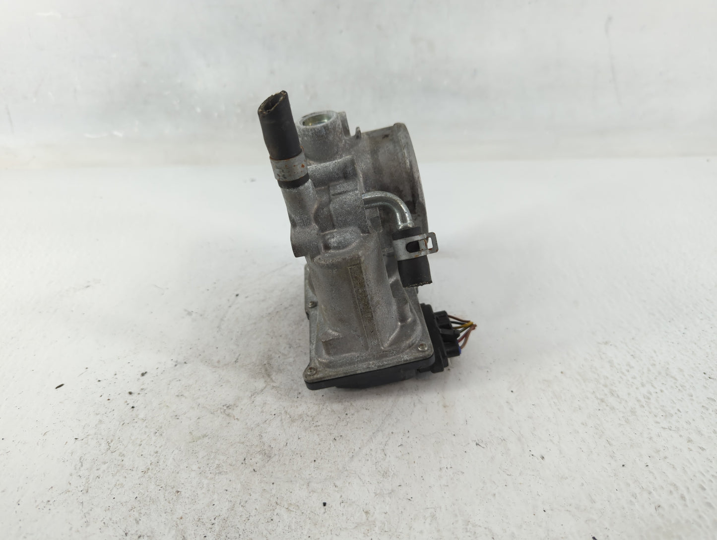 2012-2016 Subaru Impreza Throttle Body P/N:16112AA380 Fits Fits 2011 2012 2013 2014 2015 2016 2017 2018 OEM Used Auto Parts 