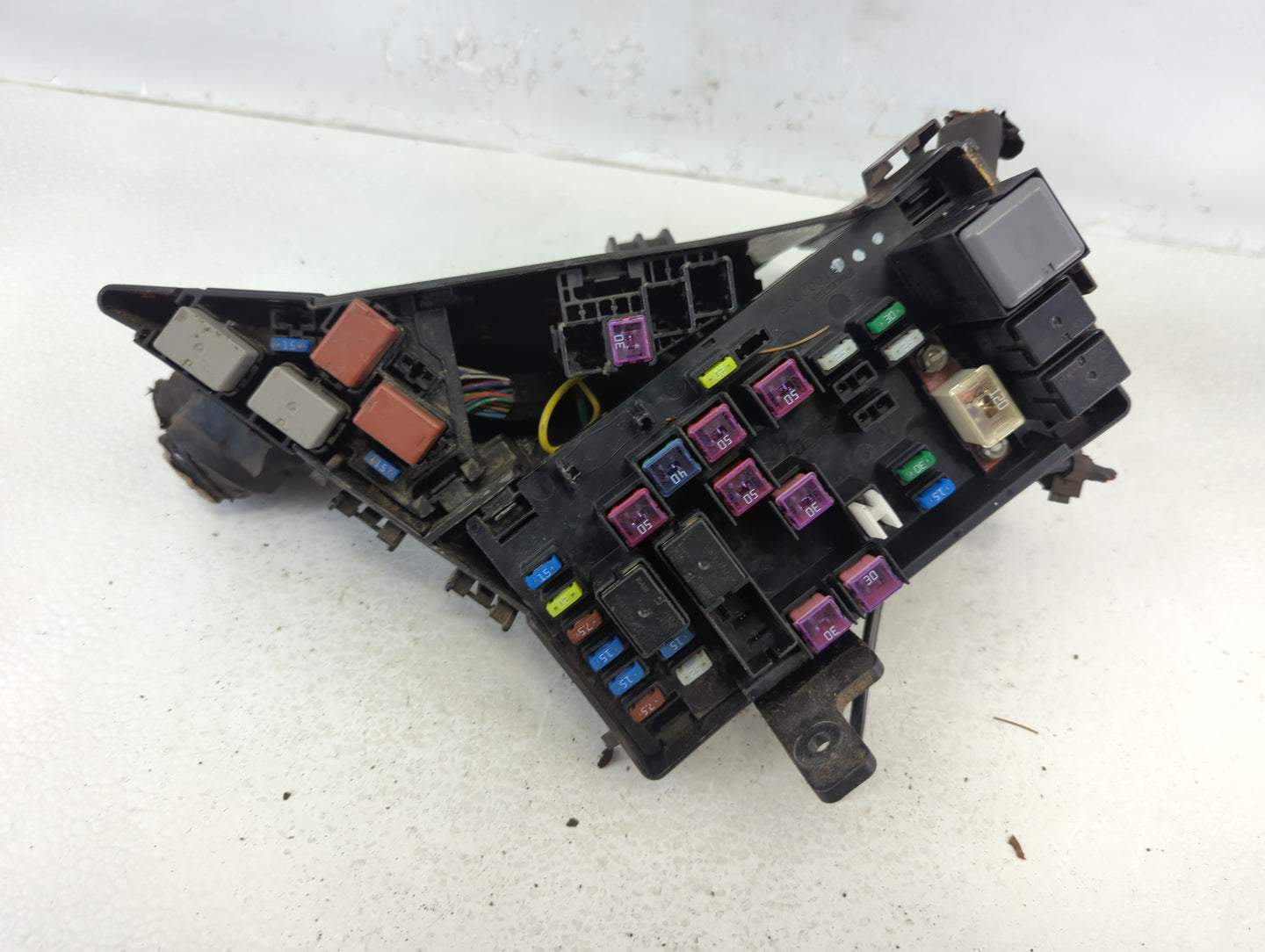 2012-2014 Subaru Impreza Fusebox Fuse Box Panel Relay Module P/N:MB100200B Fits Fits 2012 2013 2014 OEM Used Auto Parts - Oe