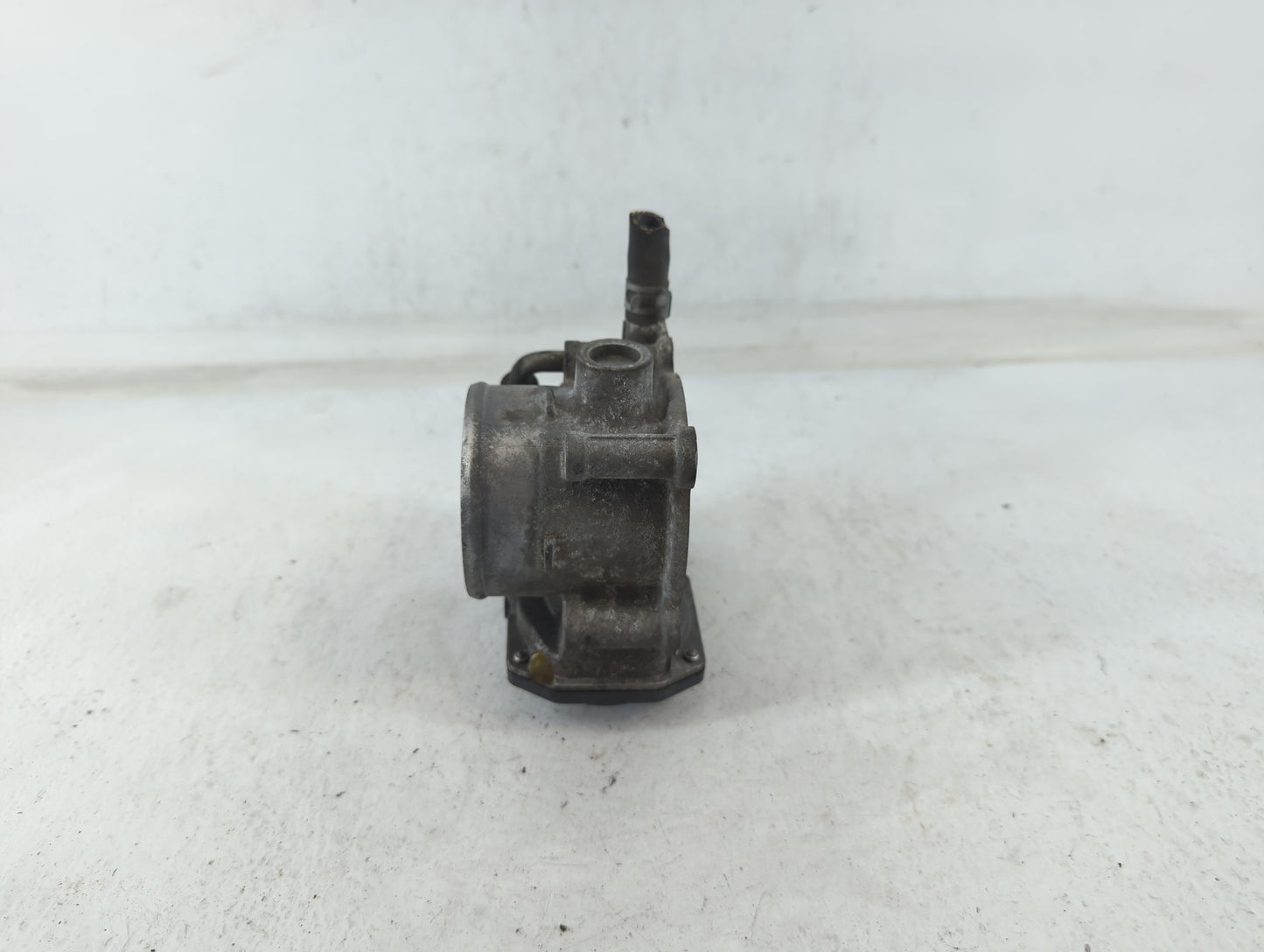 2012-2016 Subaru Impreza Throttle Body P/N:16112AA380 Fits Fits 2011 2012 2013 2014 2015 2016 2017 2018 OEM Used Auto Parts 