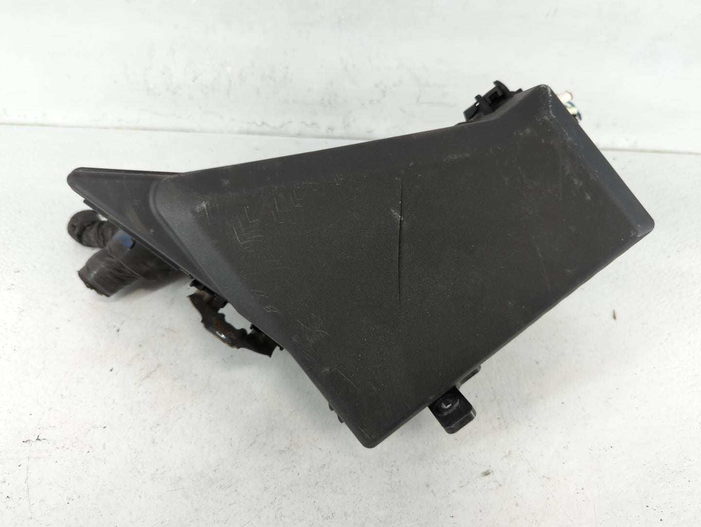 2012-2014 Subaru Impreza Fusebox Fuse Box Panel Relay Module P/N:MB100200B Fits Fits 2012 2013 2014 OEM Used Auto Parts - Oe