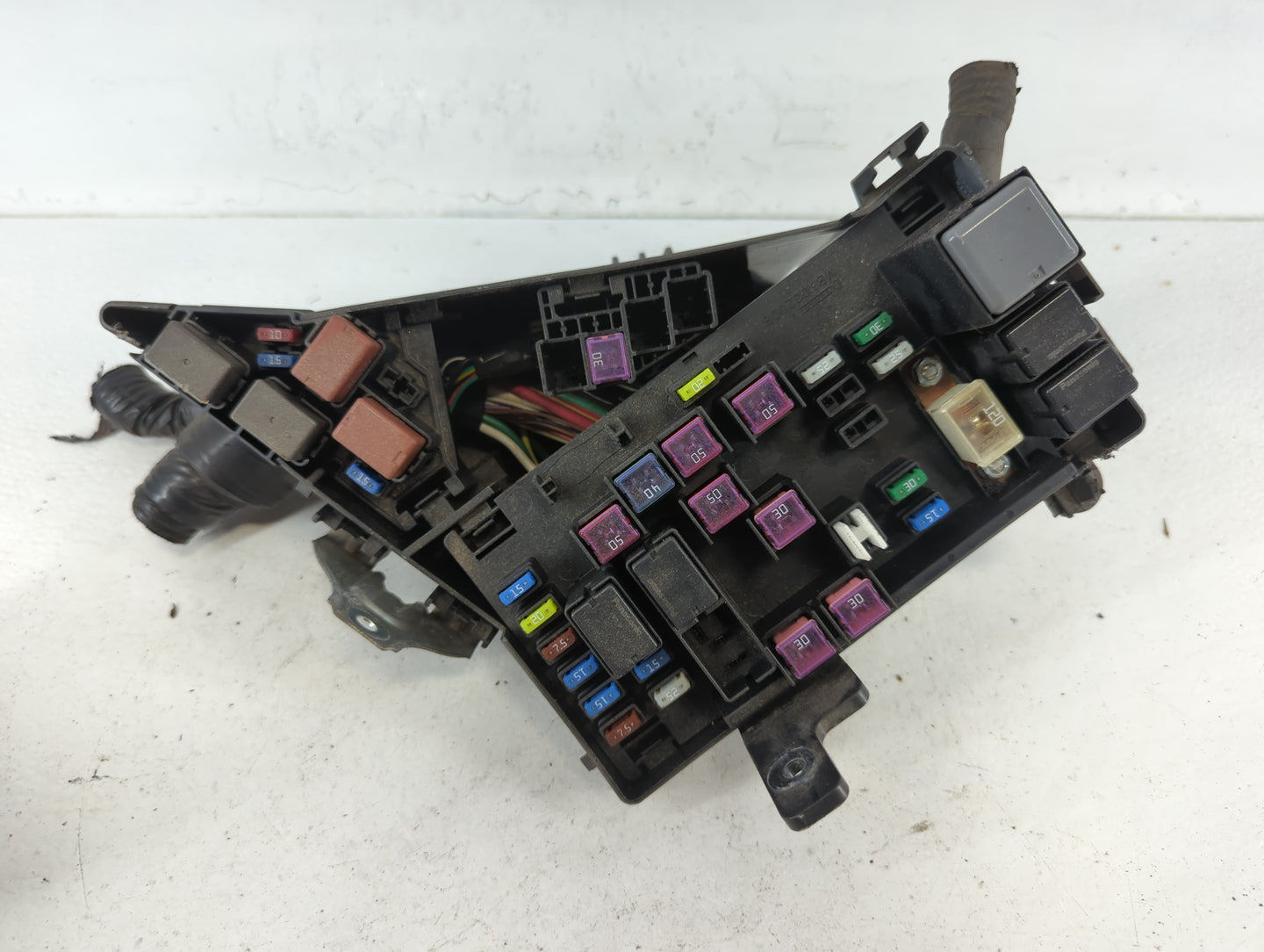 2010-2014 Subaru Impreza Fusebox Fuse Box Panel Relay Module P/N:MB100200B Fits Fits 2010 2011 2012 2013 2014 OEM Used Auto 