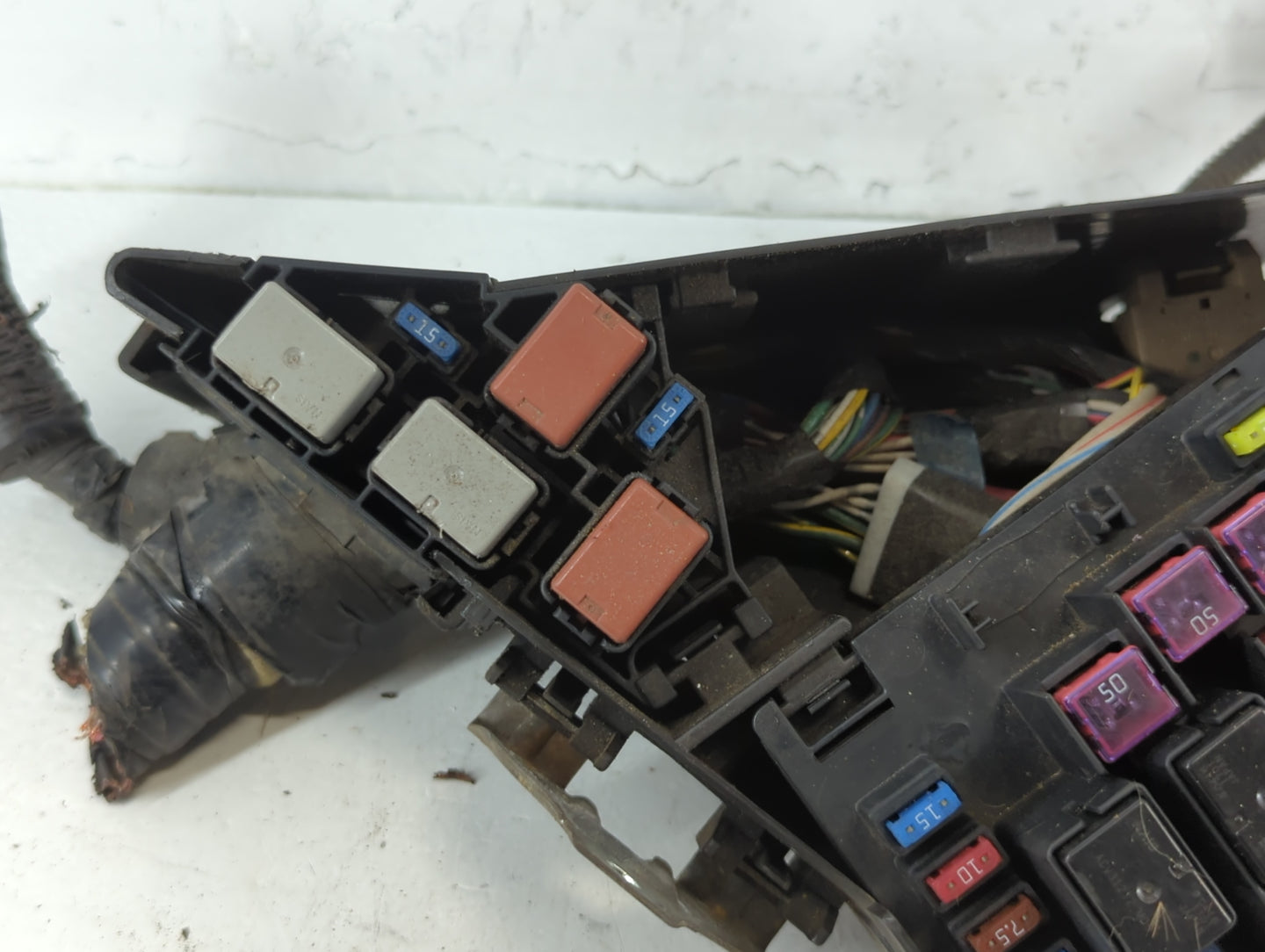 2012-2014 Subaru Impreza Fusebox Fuse Box Panel Relay Module P/N:MB100200B Fits Fits 2012 2013 2014 OEM Used Auto Parts - Oe