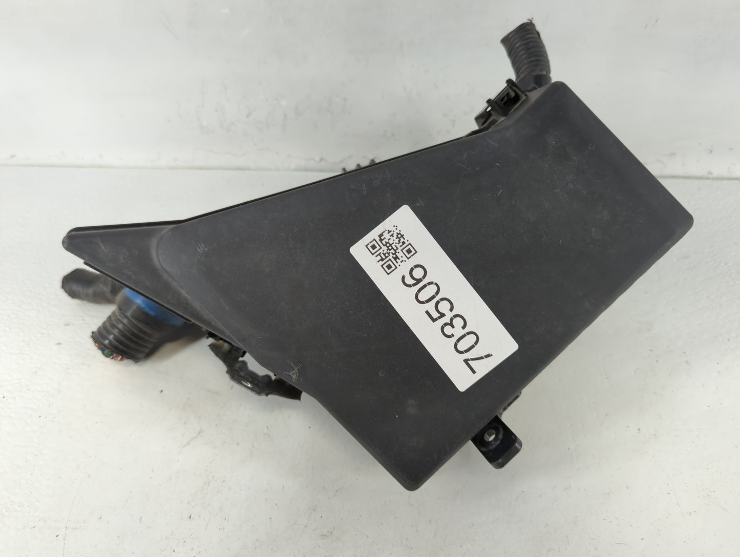 2012-2014 Subaru Impreza Fusebox Fuse Box Panel Relay Module P/N:MB100200B Fits Fits 2012 2013 2014 OEM Used Auto Parts - Oe
