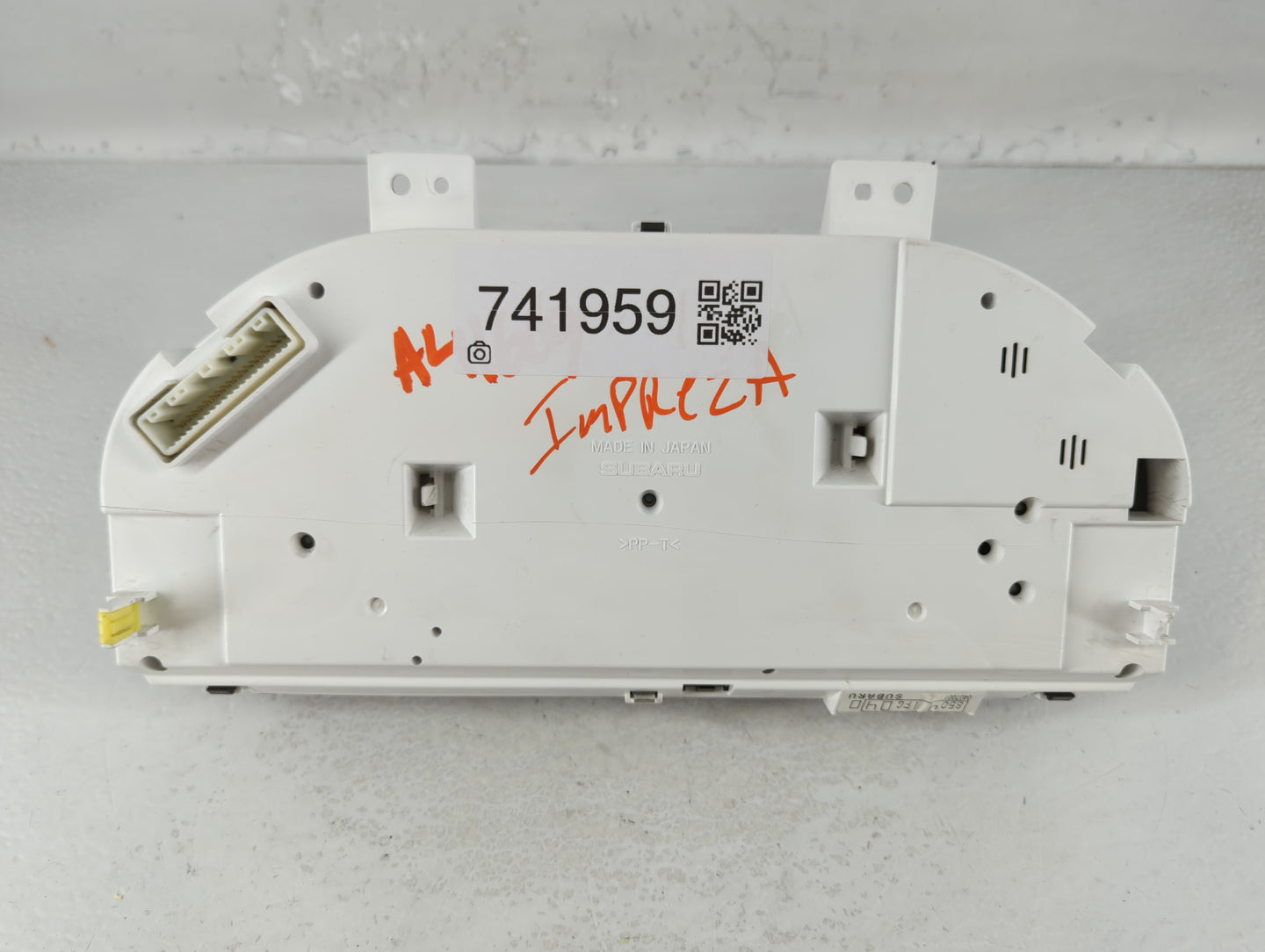 2013 Subaru Impreza Instrument Cluster Speedometer Gauges P/N:8504IFG040 Miles: Fits OEM Used Auto Parts - Oemusedautoparts1