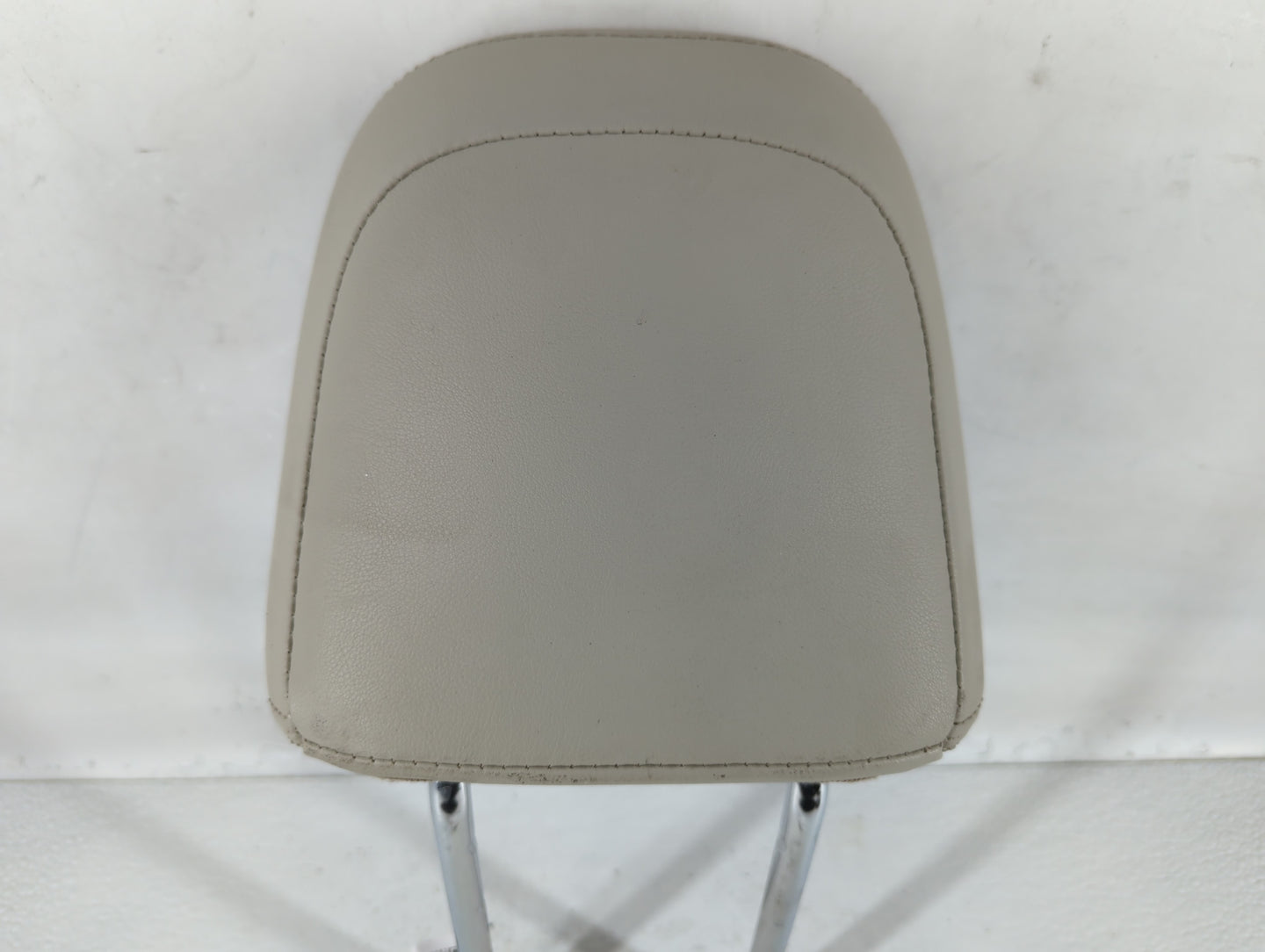 Subaru Impreza Headrest Head Rest Front Driver Passenger Seat Grey - Oemusedautoparts1.com