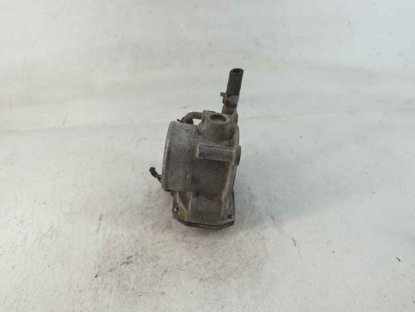 2012-2016 Subaru Impreza Throttle Body P/N:16112AA380 Fits Fits 2011 2012 2013 2014 2015 2016 2017 2018 OEM Used Auto Parts 