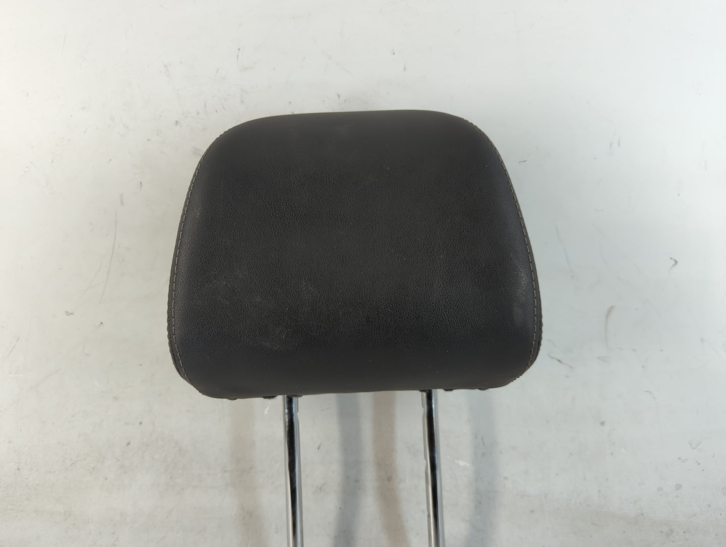 2012-2016 Subaru Impreza Headrest Head Rest Front Driver Passenger Seat Fits Fits 2012 2013 2014 2015 2016 OEM Used Auto Par