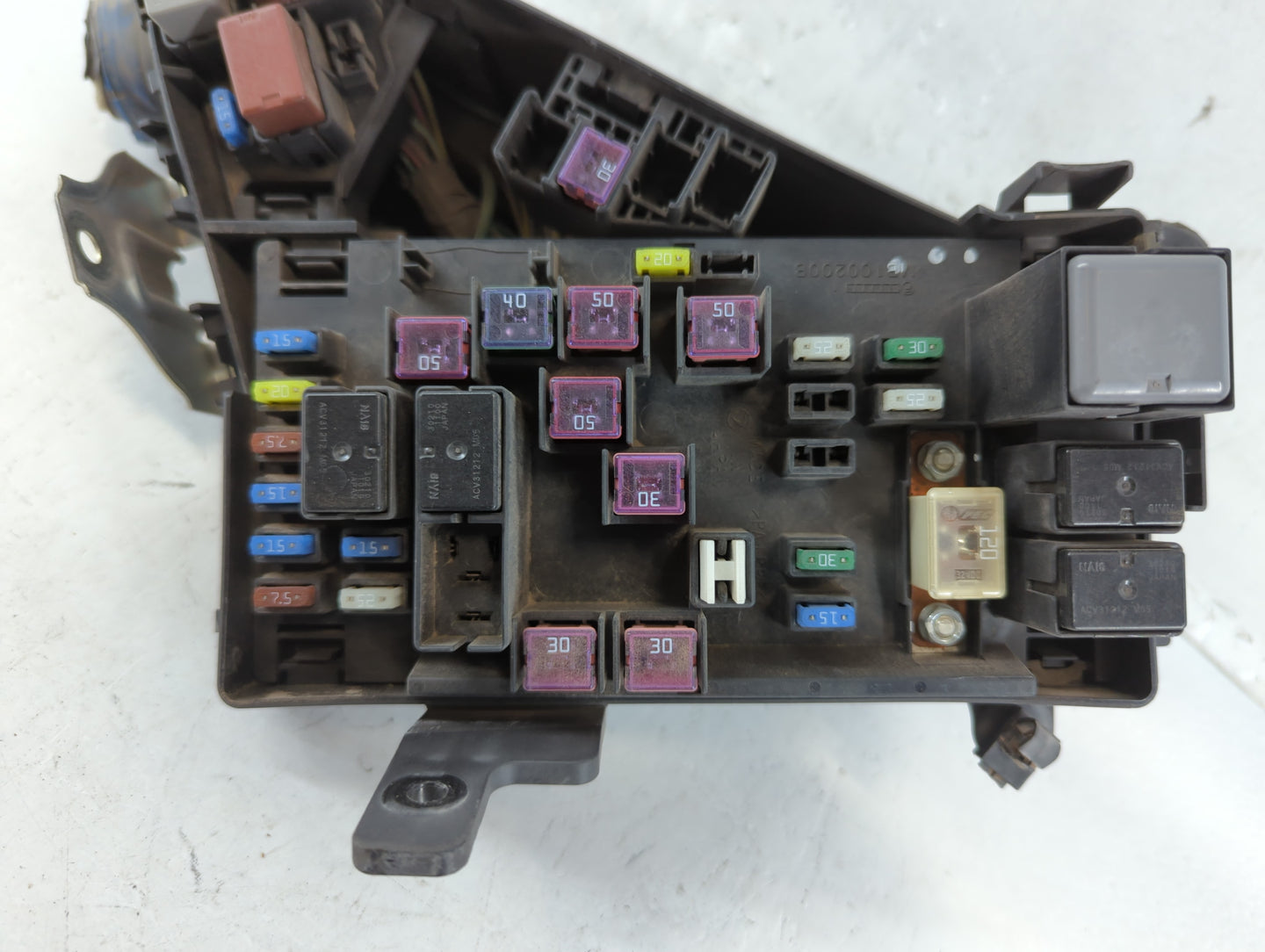 2012-2014 Subaru Impreza Fusebox Fuse Box Panel Relay Module P/N:MB100200B Fits Fits 2012 2013 2014 OEM Used Auto Parts - Oe