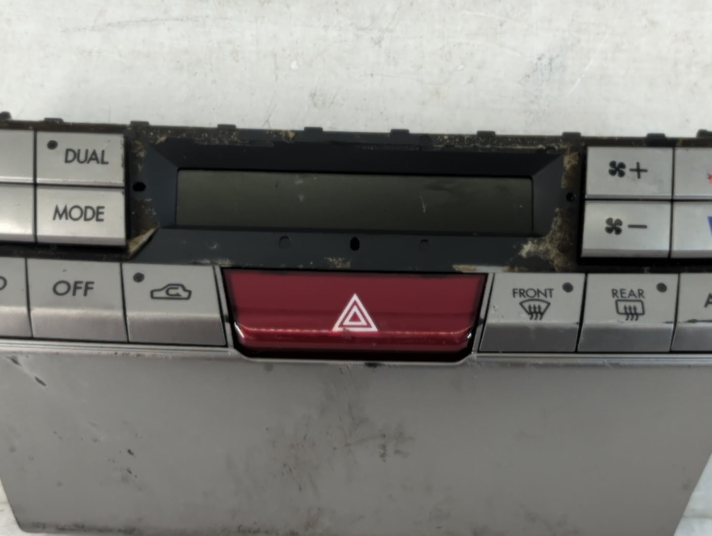 2010-2014 Subaru Legacy Climate Control Module Temperature AC/Heater Replacement P/N:72311AJ03A Fits Fits 2010 2011 2012 201
